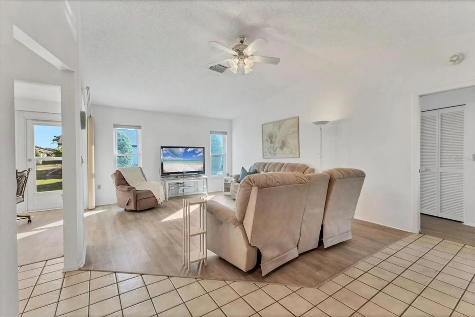 Property Slideshow image 8 of 50 | 604 chestnut ln, Englewood, FL, 34223