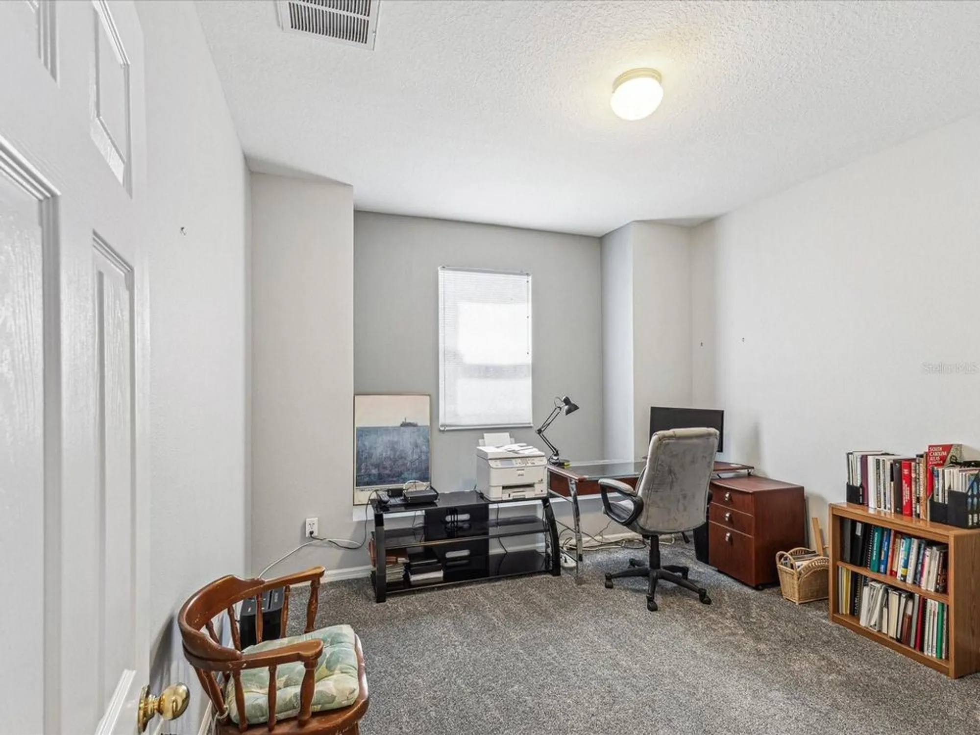 Property Slideshow image 15 of 63 | 11050 kiskadee cir, New Port Richey, FL, 34654