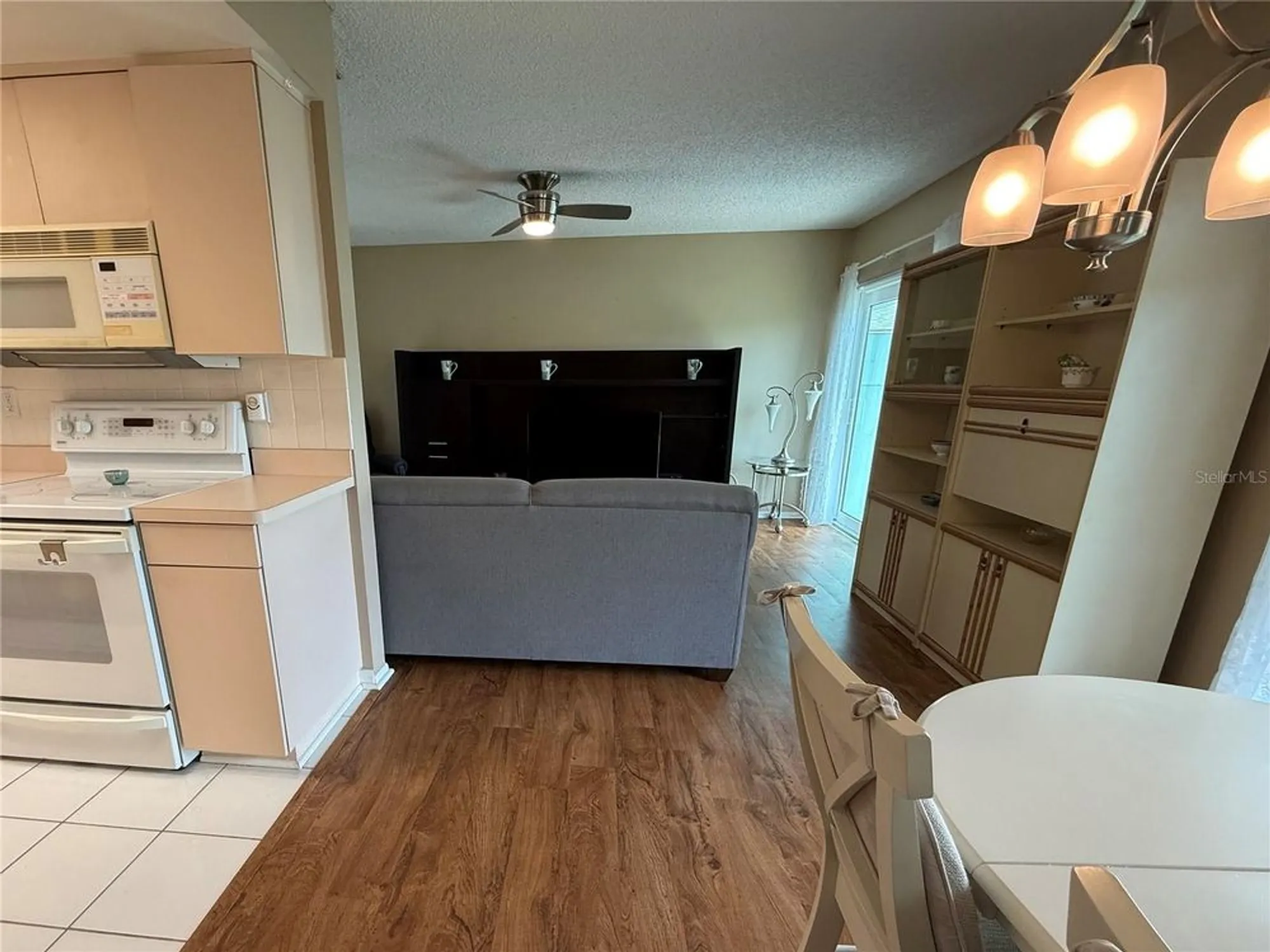 Property Slideshow image 17 of 51 | 2722 sherbrooke ln d, Palm Harbor, FL, 34684