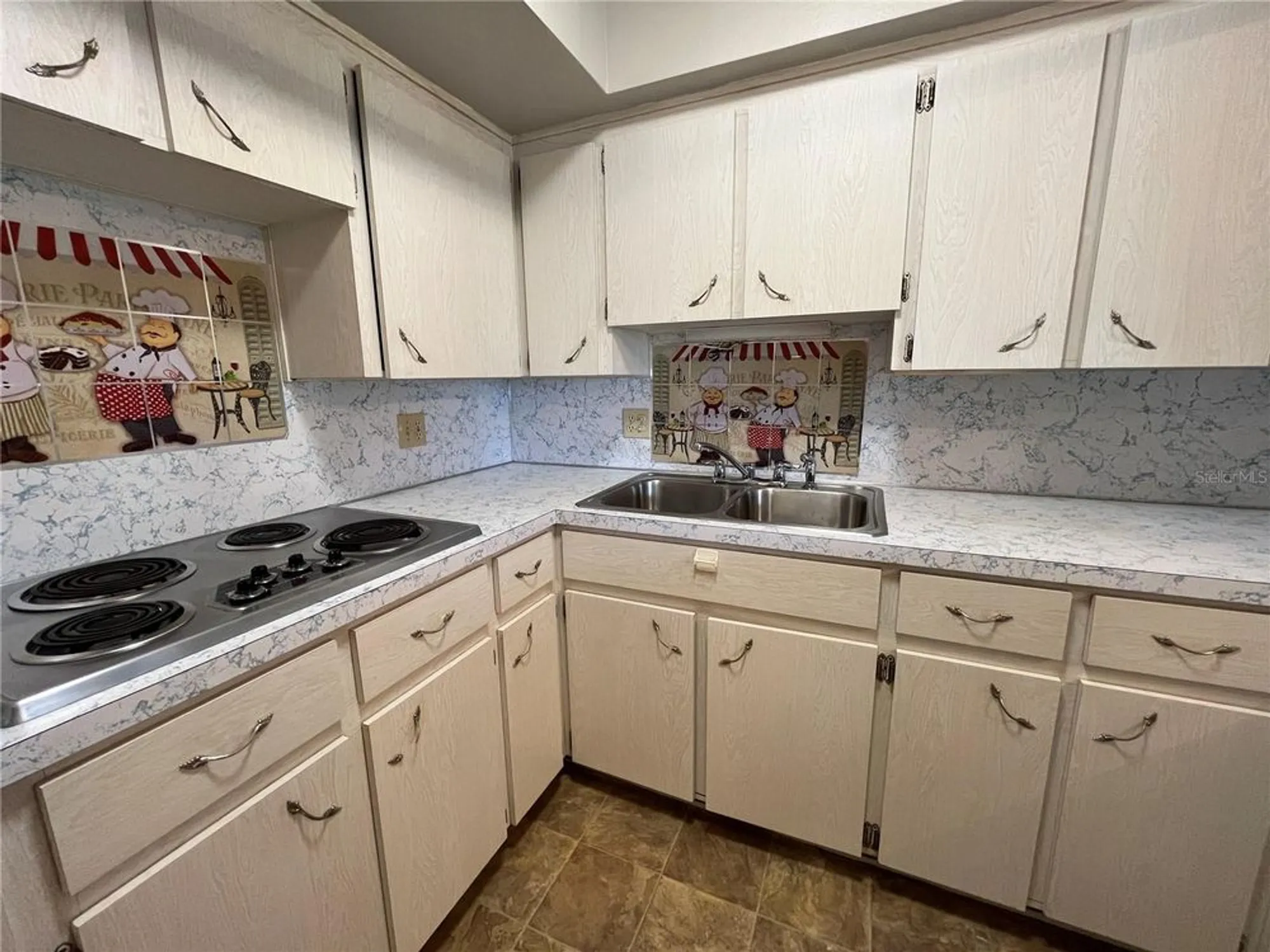 Property Slideshow image 8 of 36 | 2100 world parkway blvd apt 56, Clearwater, FL, 33763