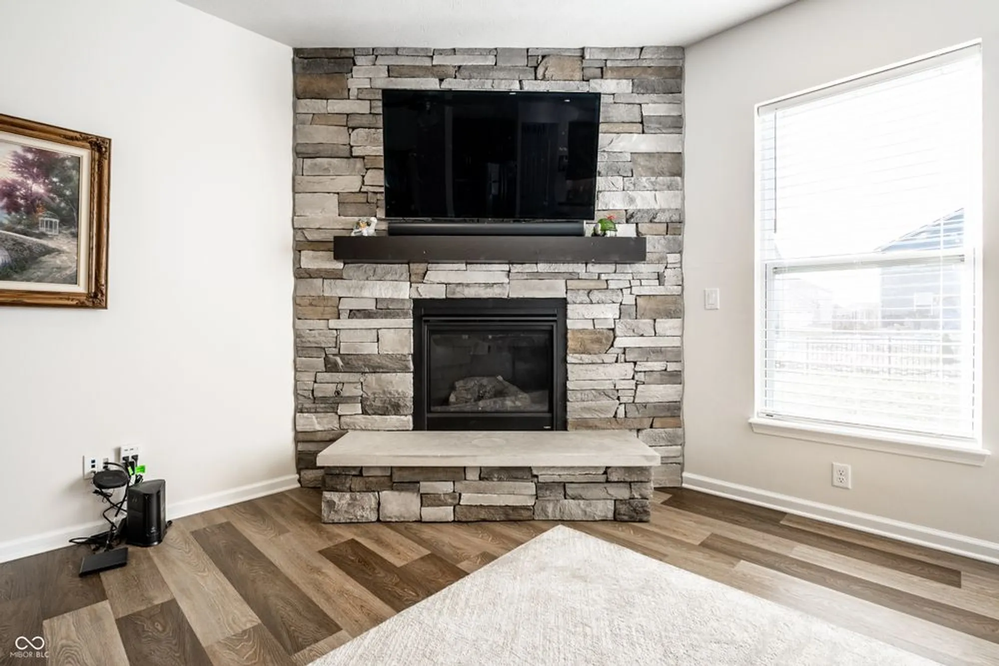 Property Slideshow image 6 of 33 | 11655 flynn pl, Noblesville, IN, 46060