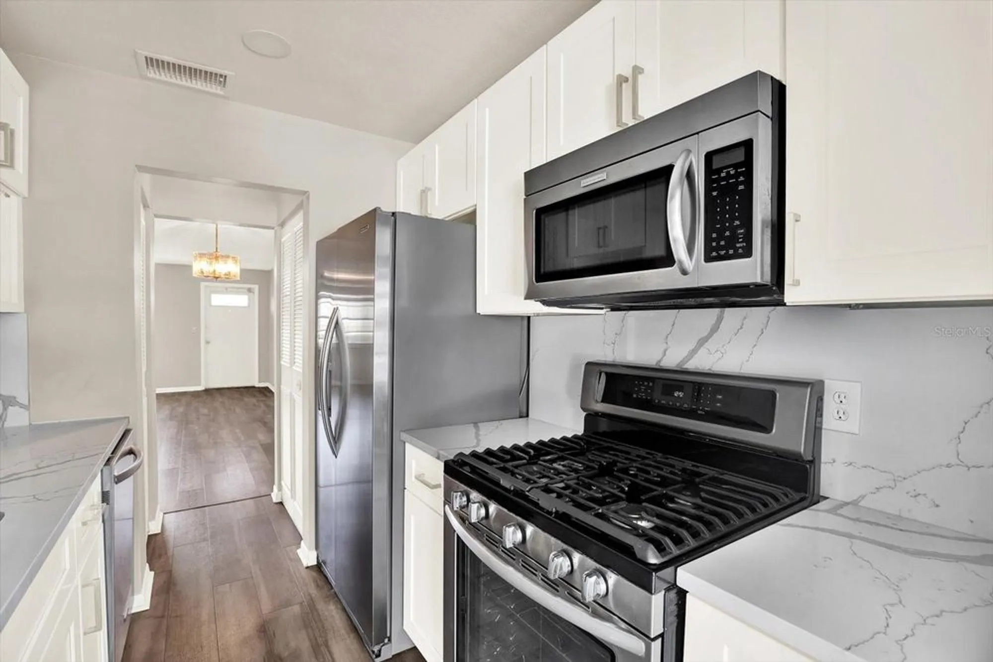 Property Slideshow image 11 of 32 | 2960 59th st 108, Gulfport, FL, 33707