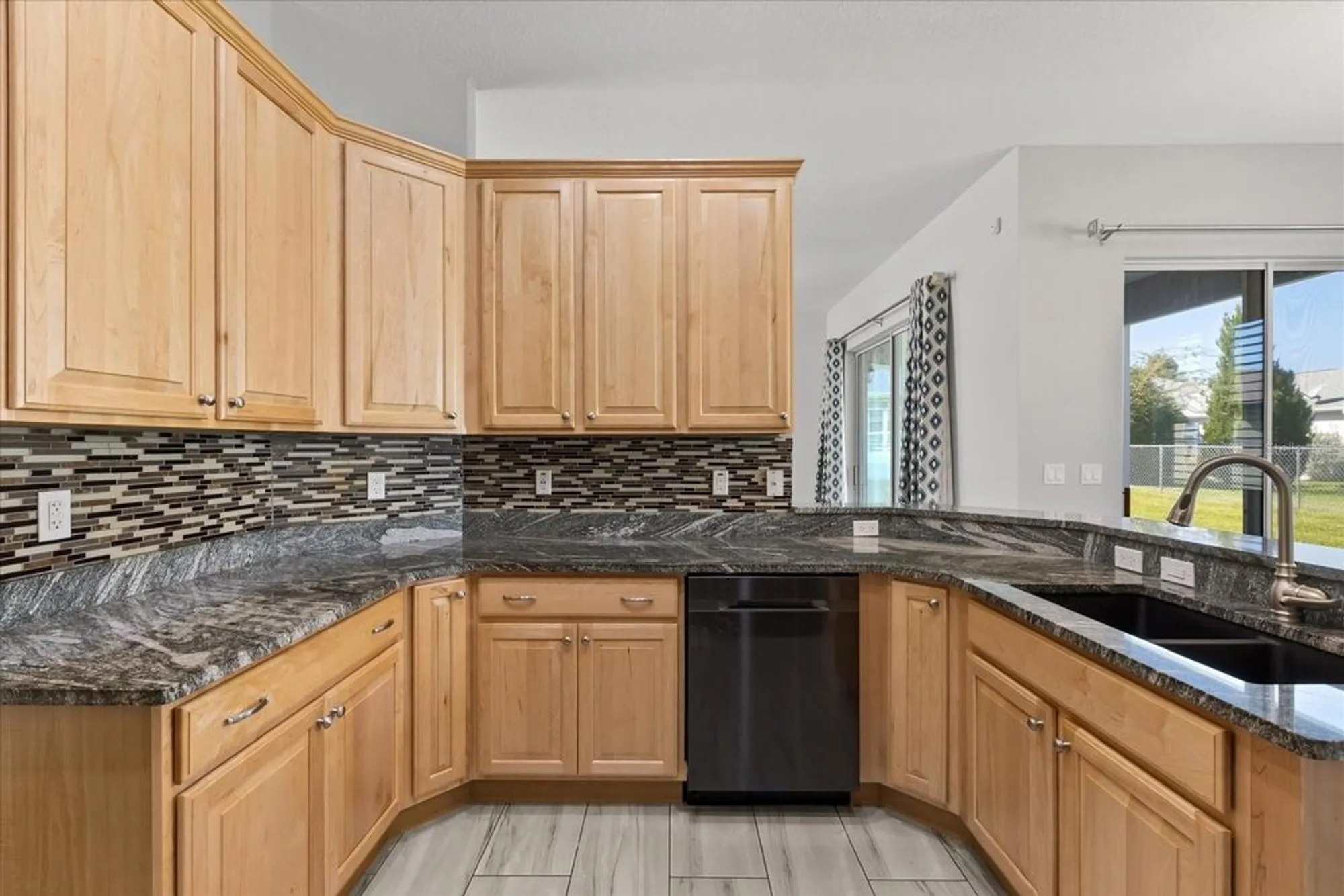 Property Slideshow image 6 of 20 | 11411 sw 139th pl, Dunnellon, FL, 34432