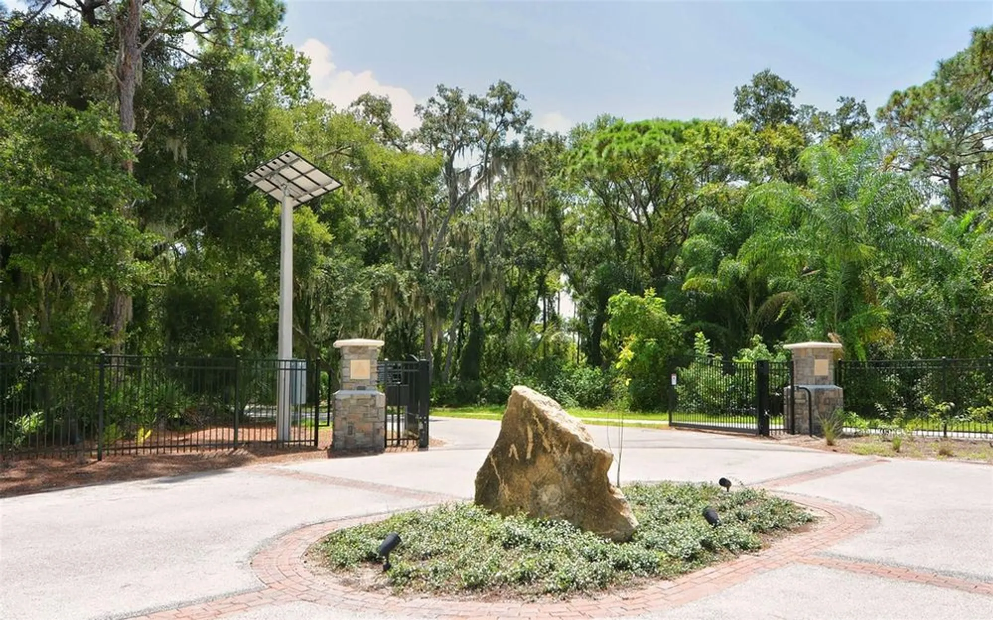 Property Slideshow image 48 of 60 | 8068 estates dr, Sarasota, FL, 34243