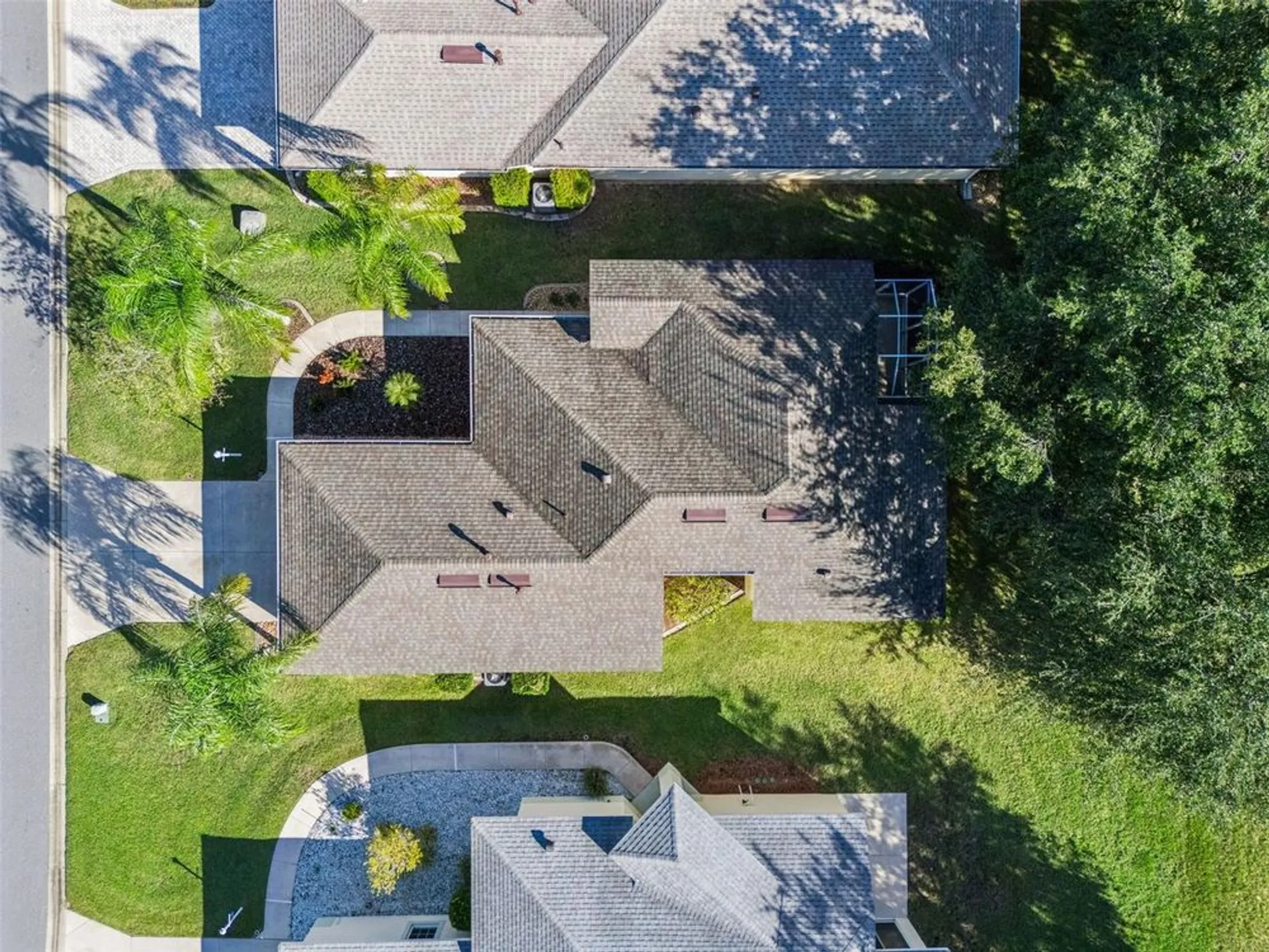 Property Slideshow image 26 of 54 | 20700 queen alexandra dr, Leesburg, FL, 34748