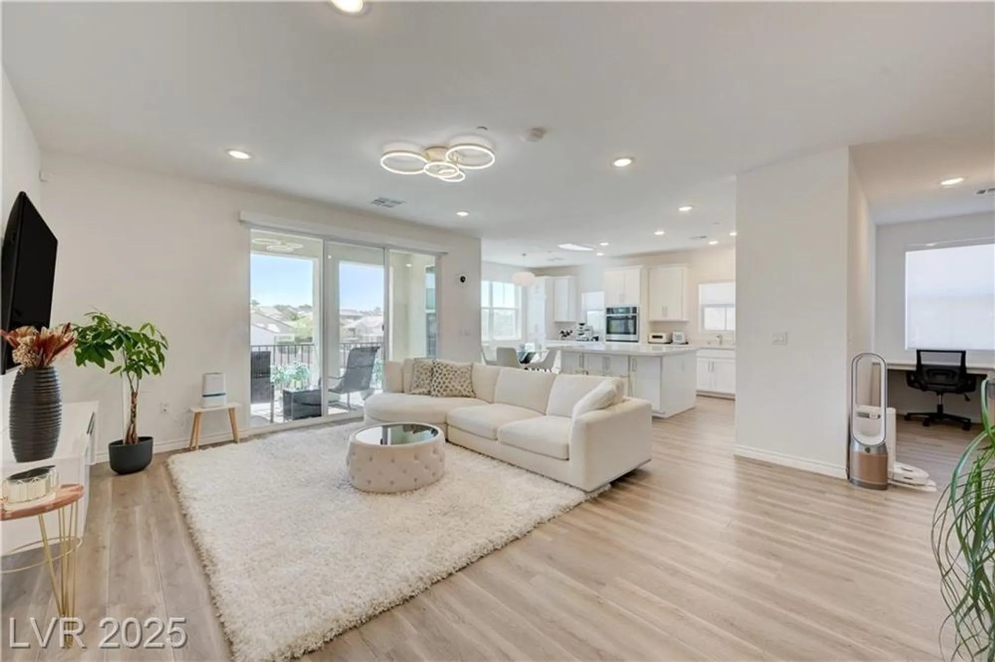 Property Slideshow image 25 of 35 | 2555 hampton rd 8202, Henderson, NV, 89052