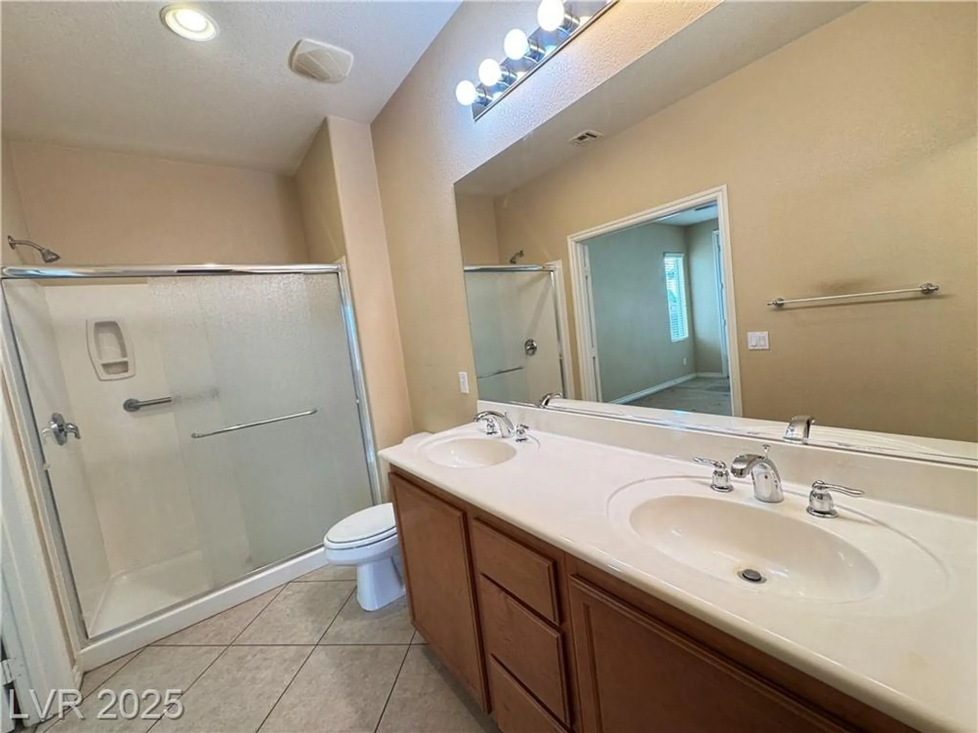Property Slideshow image 23 of 64 | 5913 saratoga reserve st, North Las Vegas, NV, 89081
