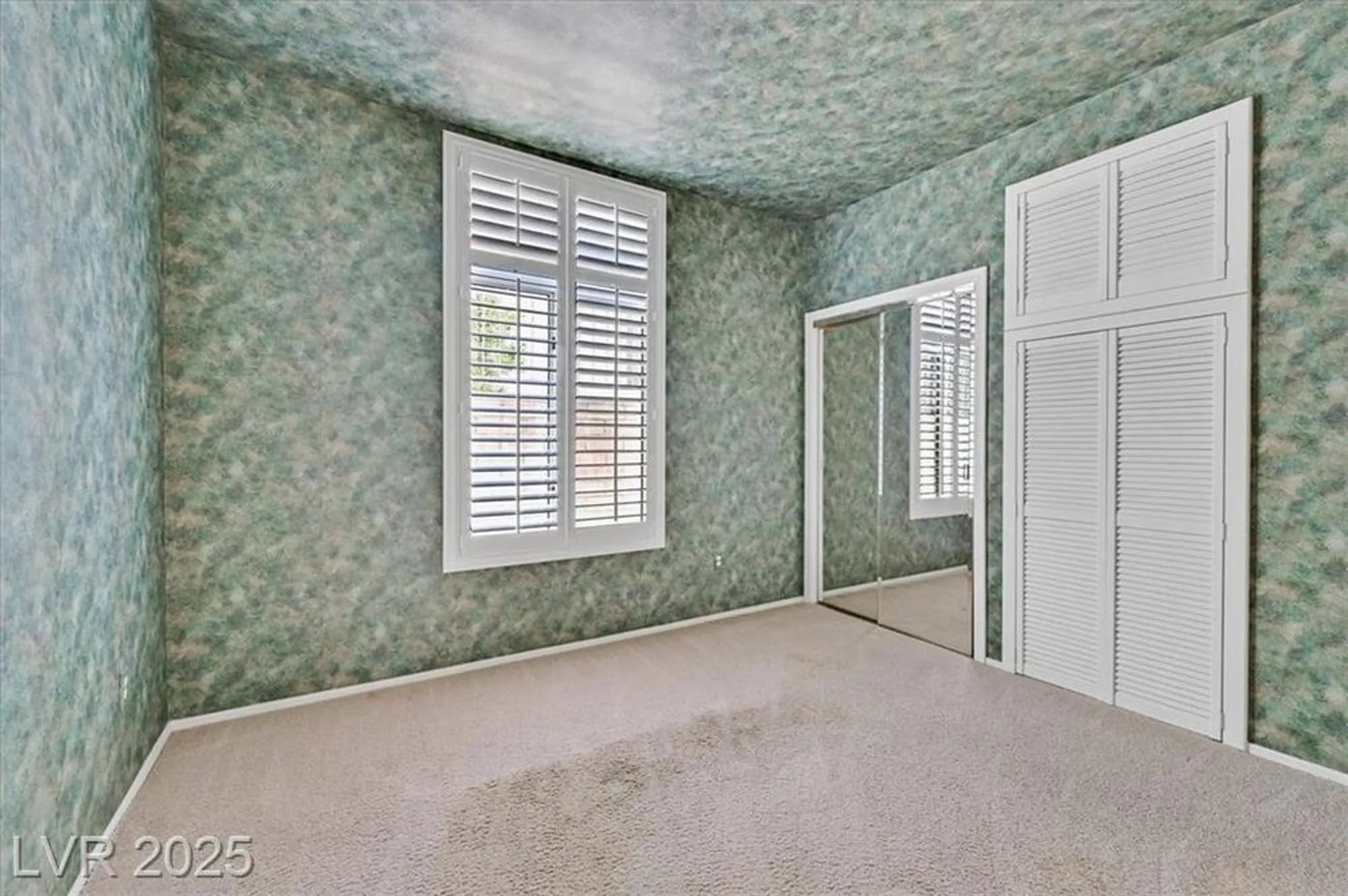 Property Slideshow image 15 of 34 | 10409 shoalhaven dr, Las Vegas, NV, 89134