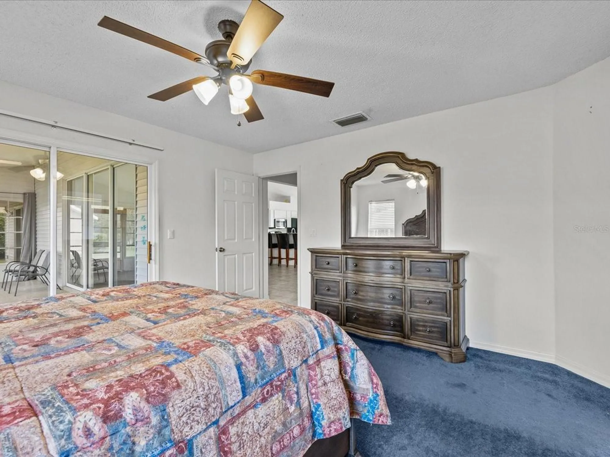 Property Slideshow image 18 of 46 | 21523 queen anne ct, Leesburg, FL, 34748