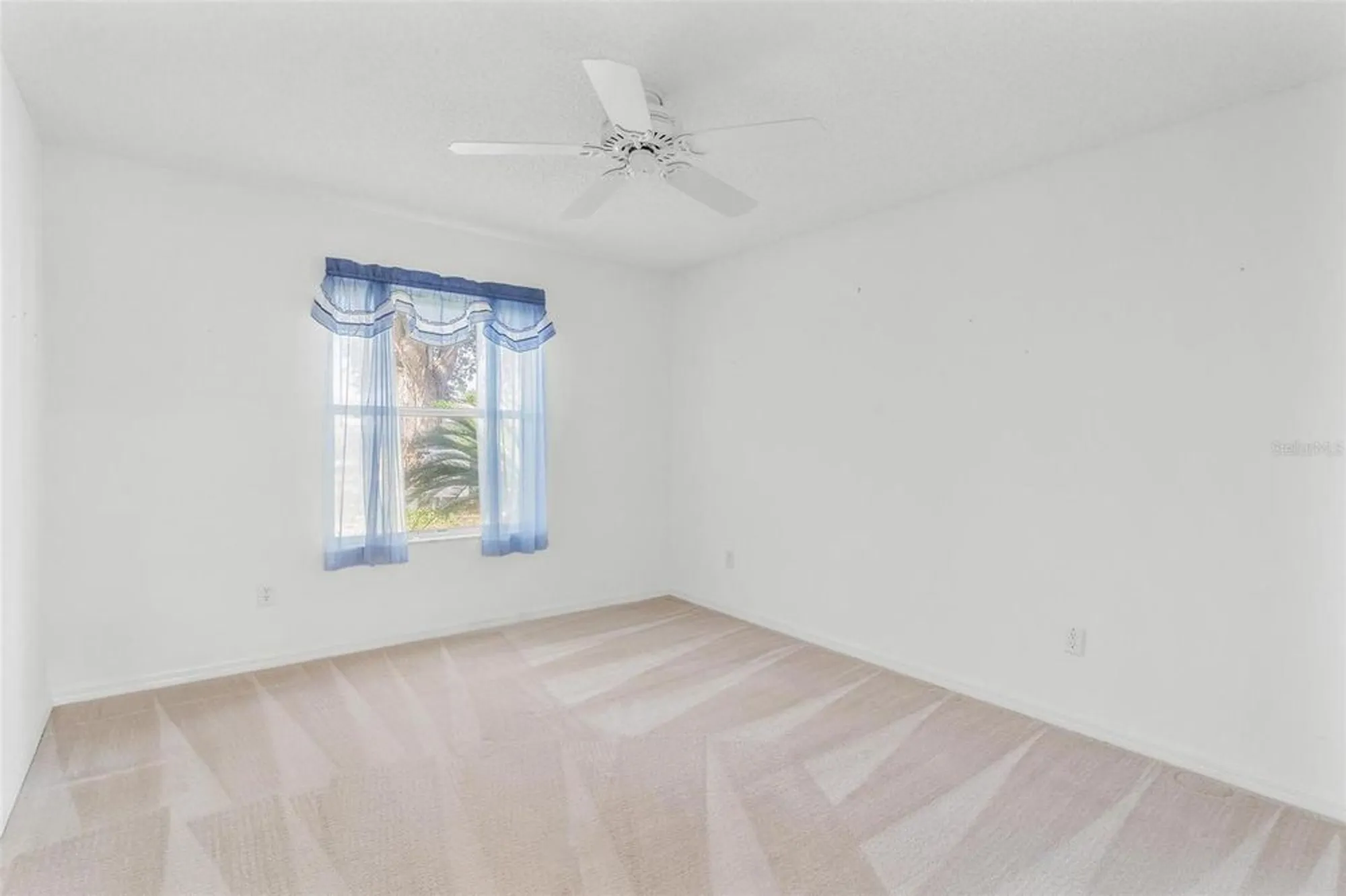 Property Slideshow image 29 of 45 | 2732 privada dr, The Villages, FL, 32162