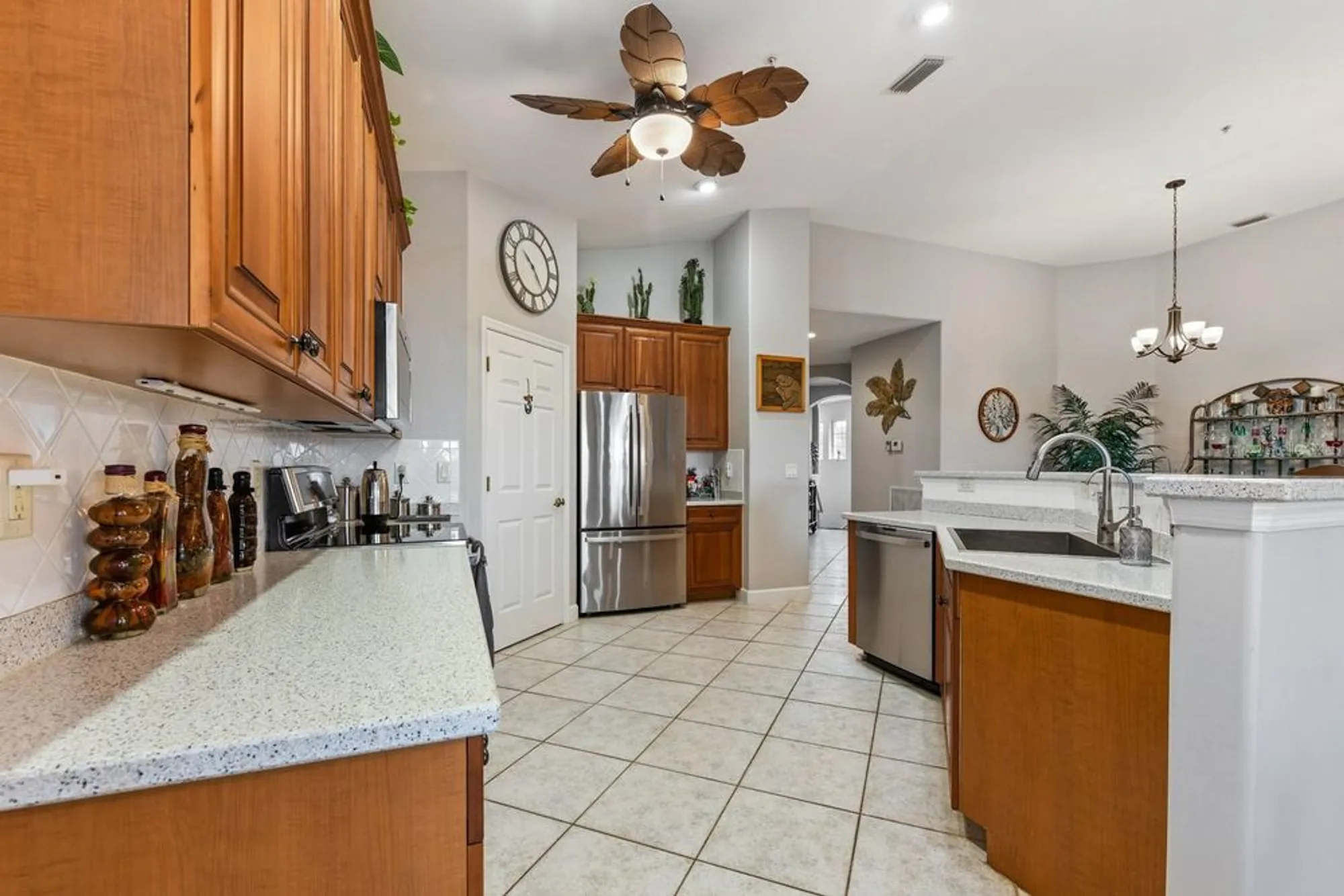 Property Slideshow image 11 of 61 | 3328 sunset key cir d, Punta Gorda, FL, 33955
