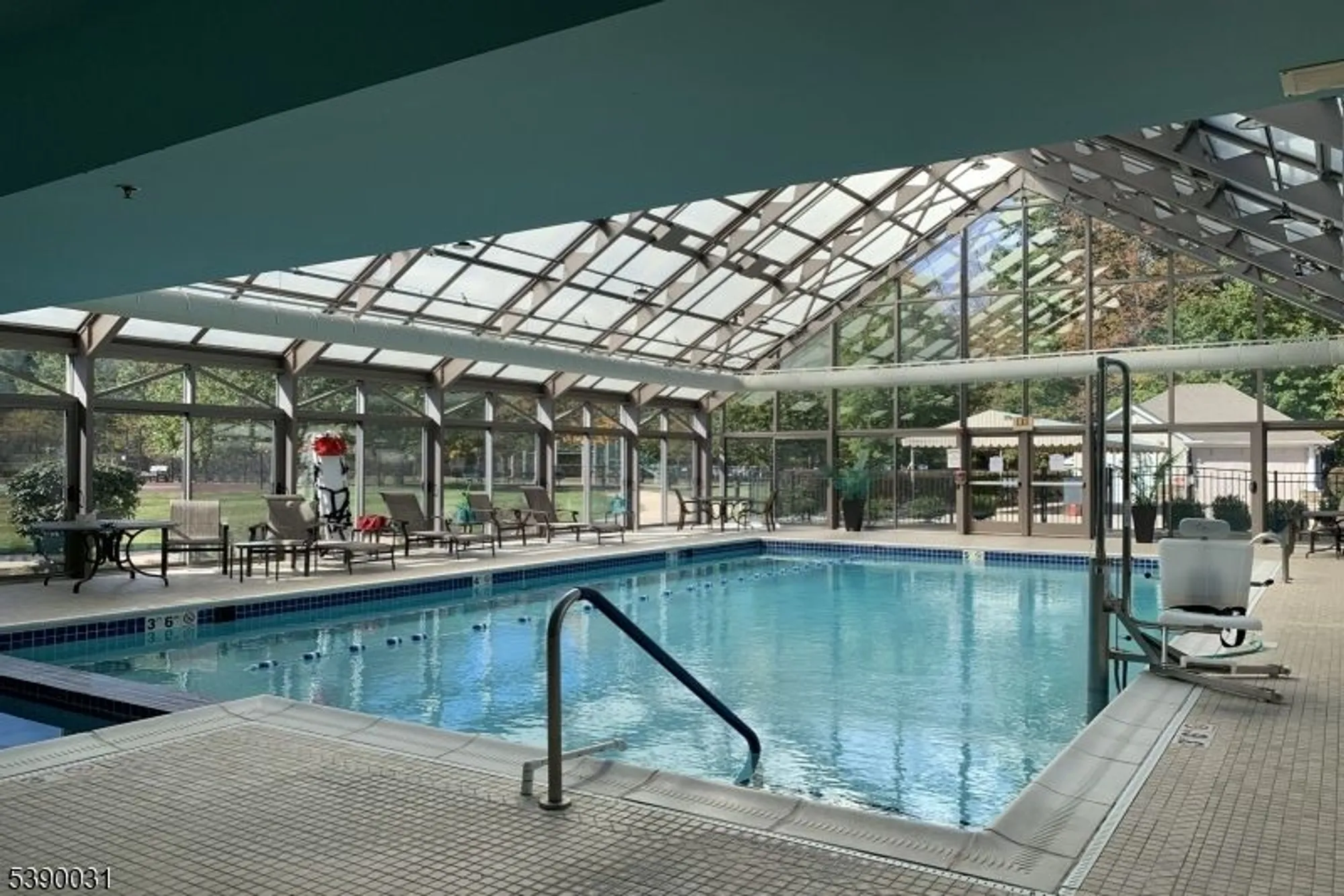 Property Slideshow image 37 of 42 | 29 medici dr, Somerset, NJ, 08873