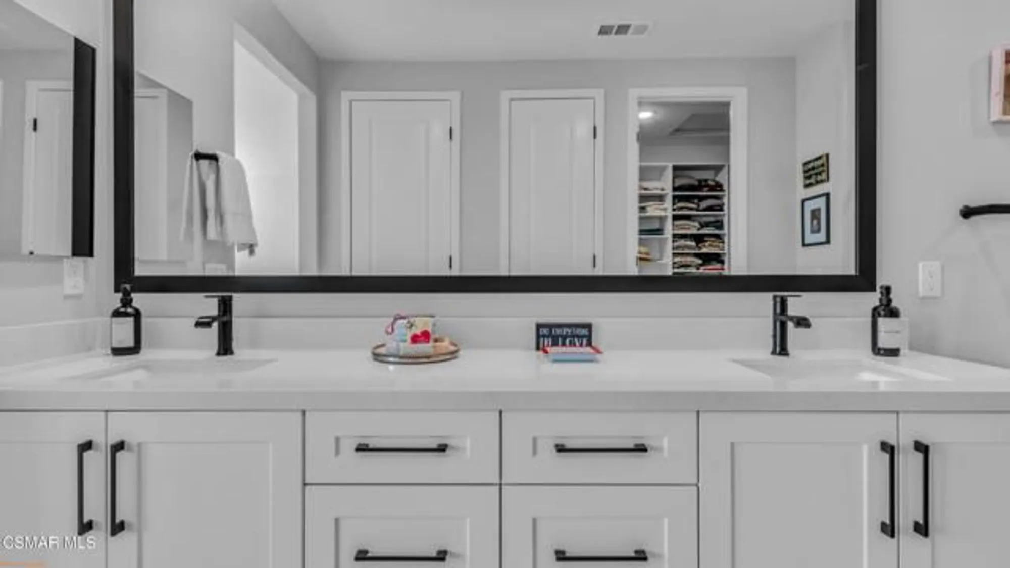 Property Slideshow image 20 of 43 | 82395 crane dr, Indio, CA, 92201