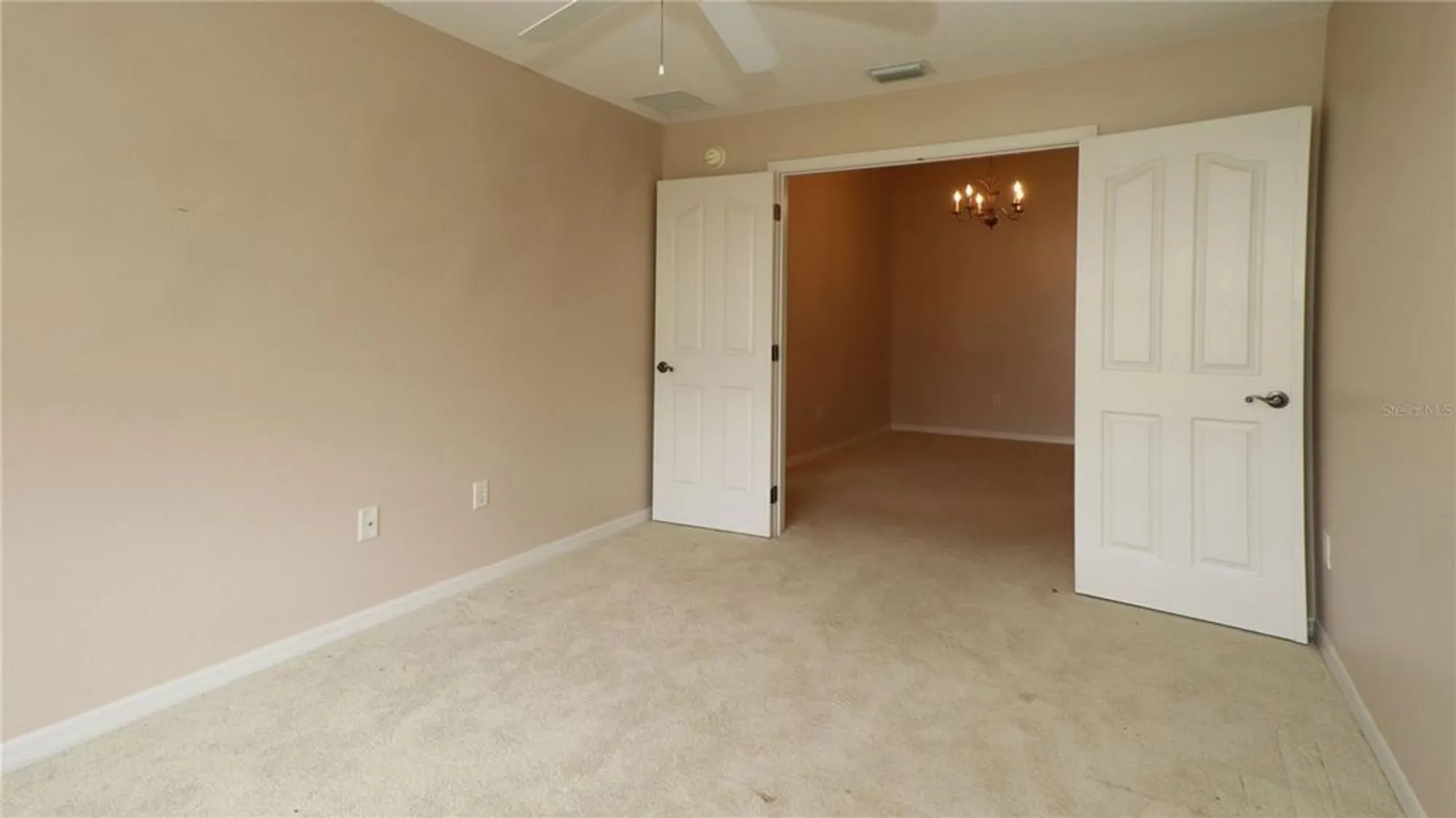 Property Slideshow image 14 of 25 | 17700 se 92nd grantham ter, The Villages, FL, 32162