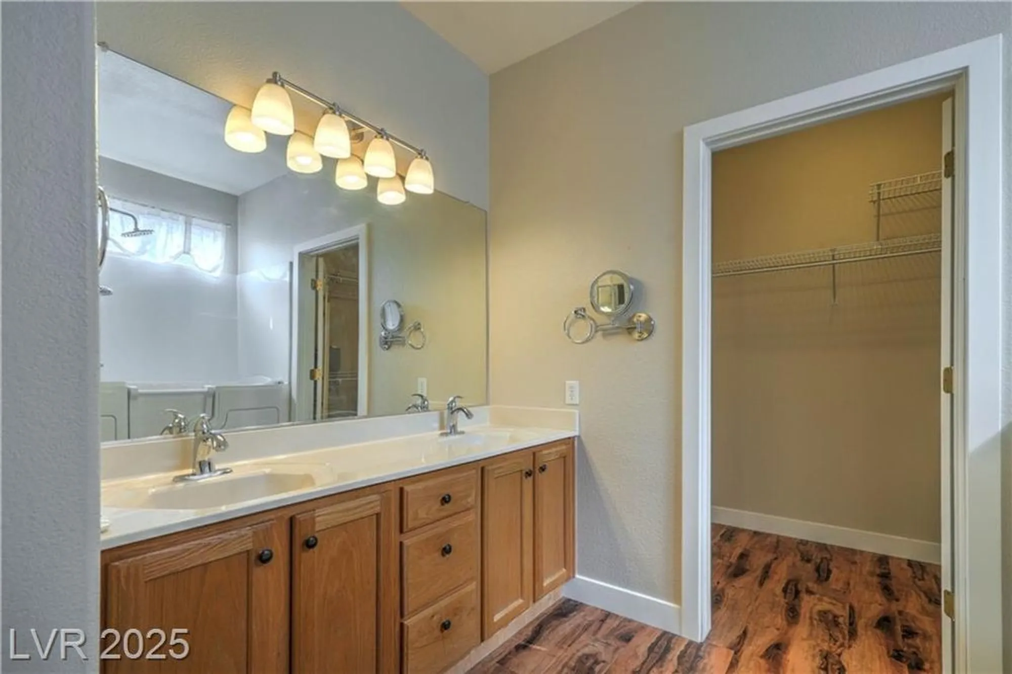 Property Slideshow image 12 of 21 | 2085 desert woods dr, Henderson, NV, 89012