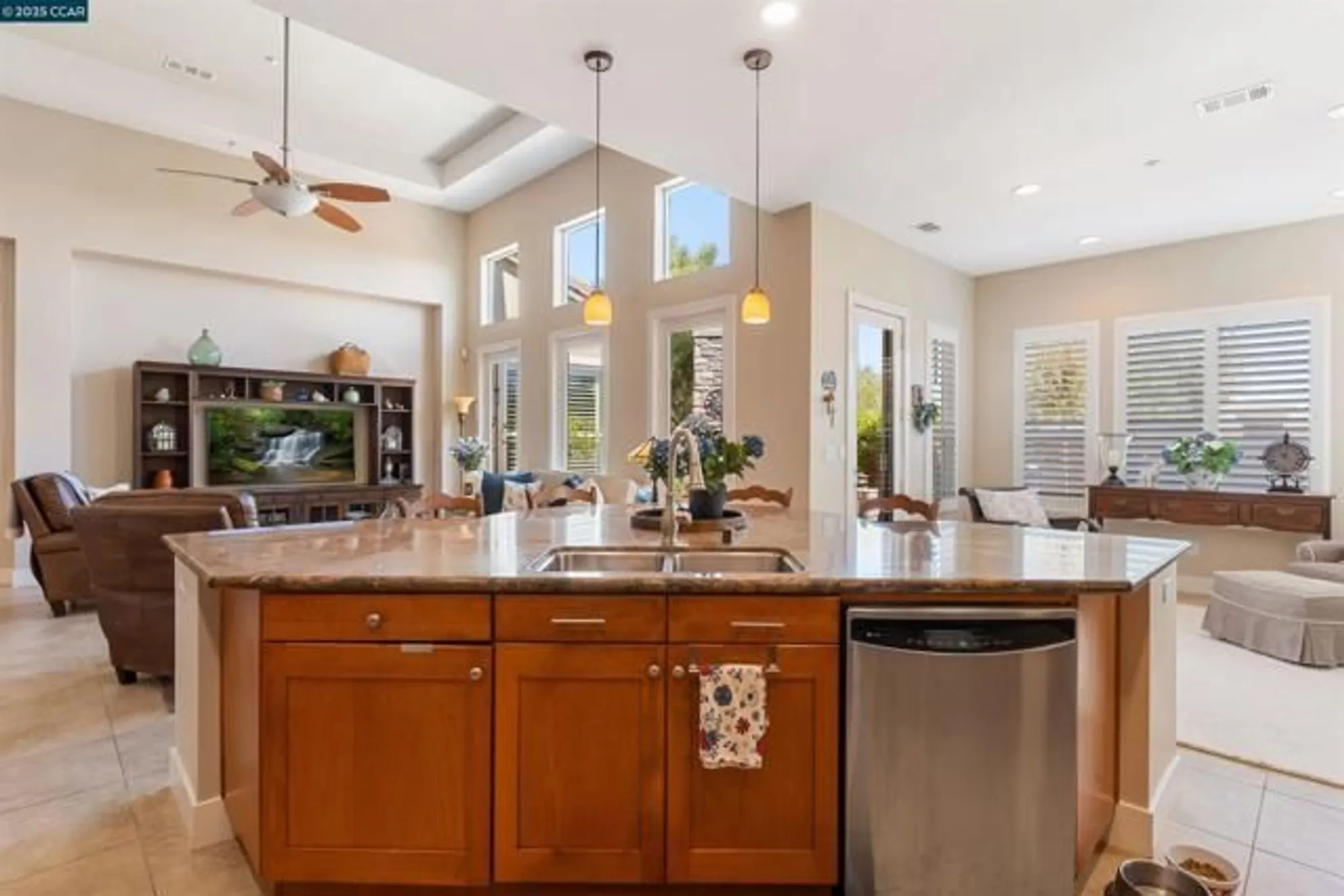 Property Slideshow image 11 of 60 | 1643 gamay ln, Brentwood, CA, 94513