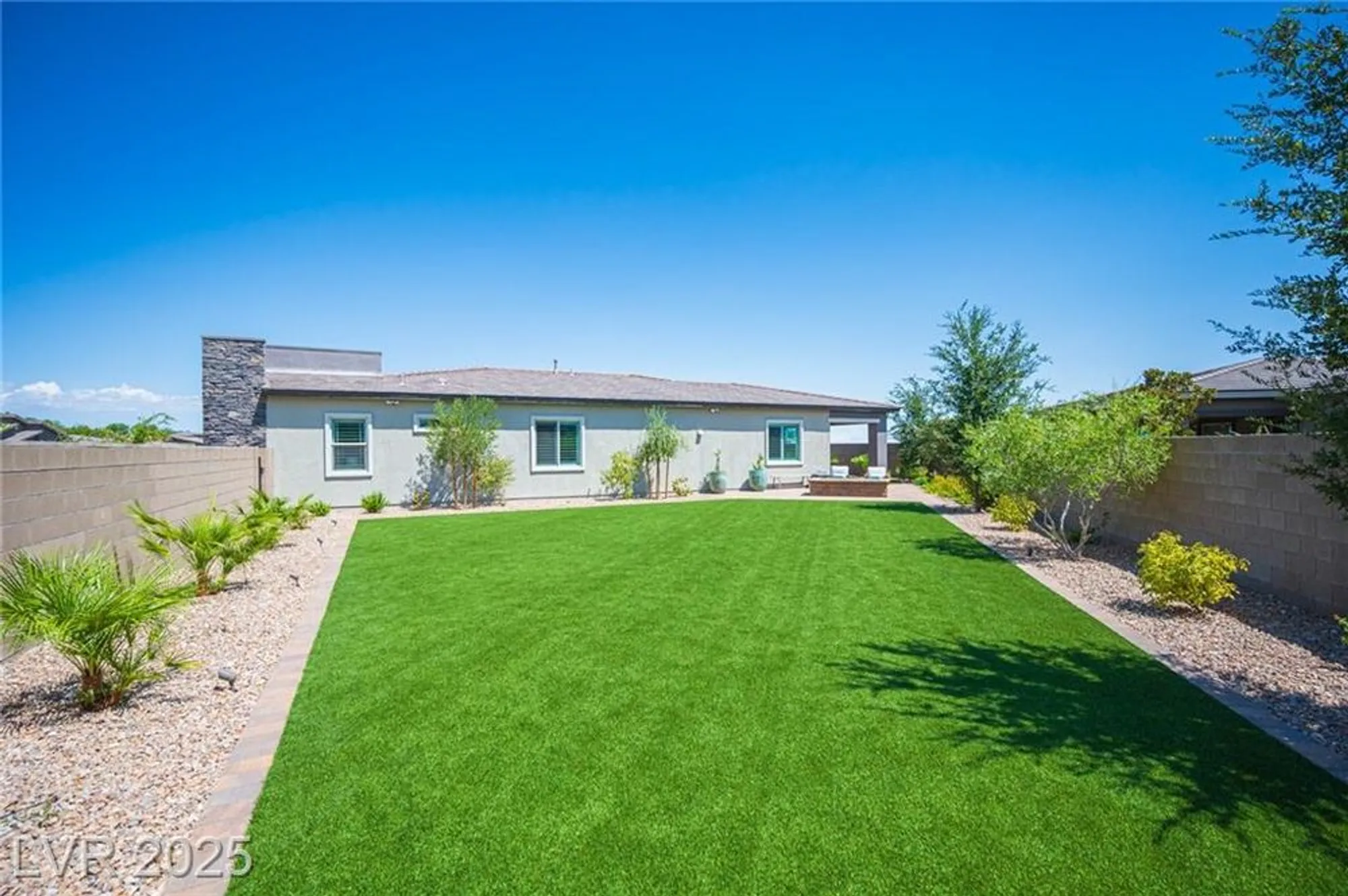 Property Slideshow image 49 of 92 | 936 mayfield manor ln, Las Vegas, NV, 89138