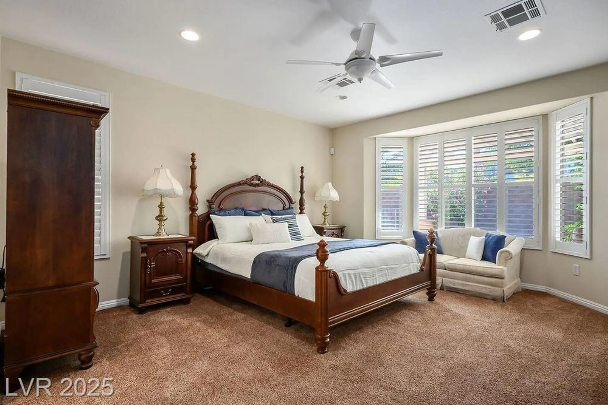 Property Slideshow image 18 of 64 | 5123 vincitor st, Las Vegas, NV, 89135