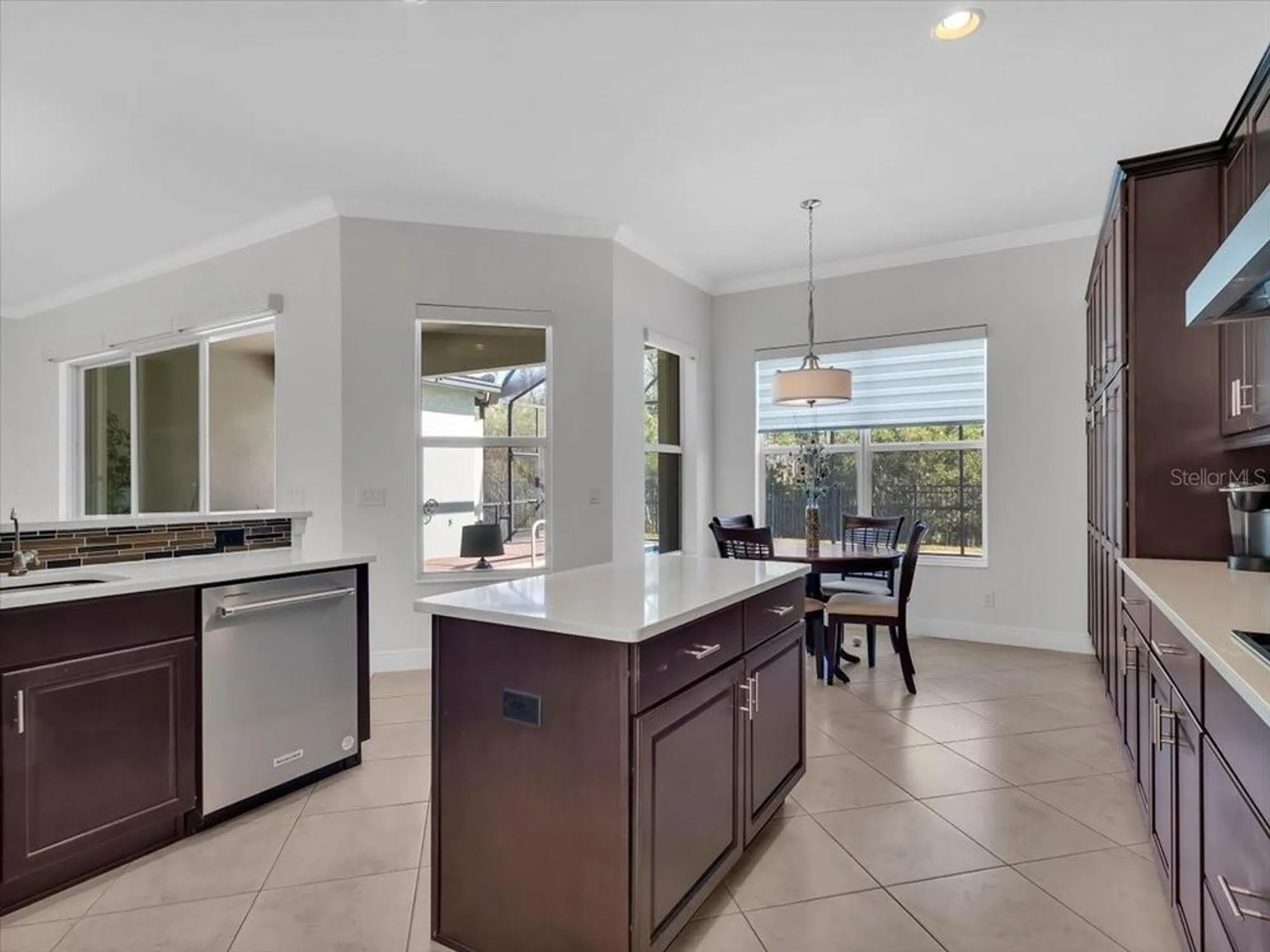 Property Slideshow image 21 of 76 | 16308 garnet glen pl, Wimauma, FL, 33598