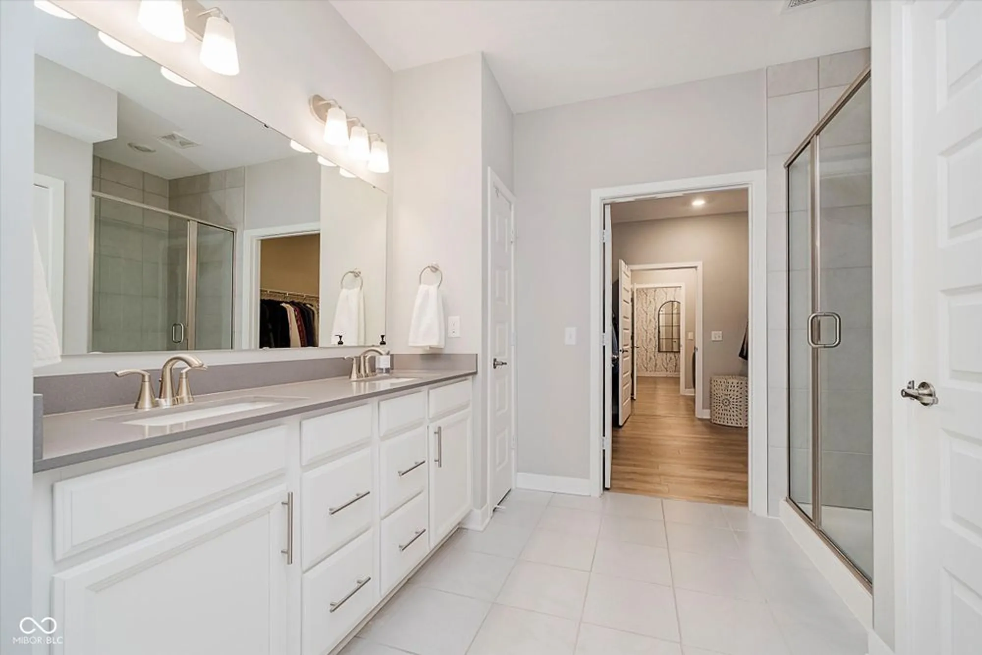 Property Slideshow image 17 of 34 | 1685 garwood dr, Westfield, IN, 46074