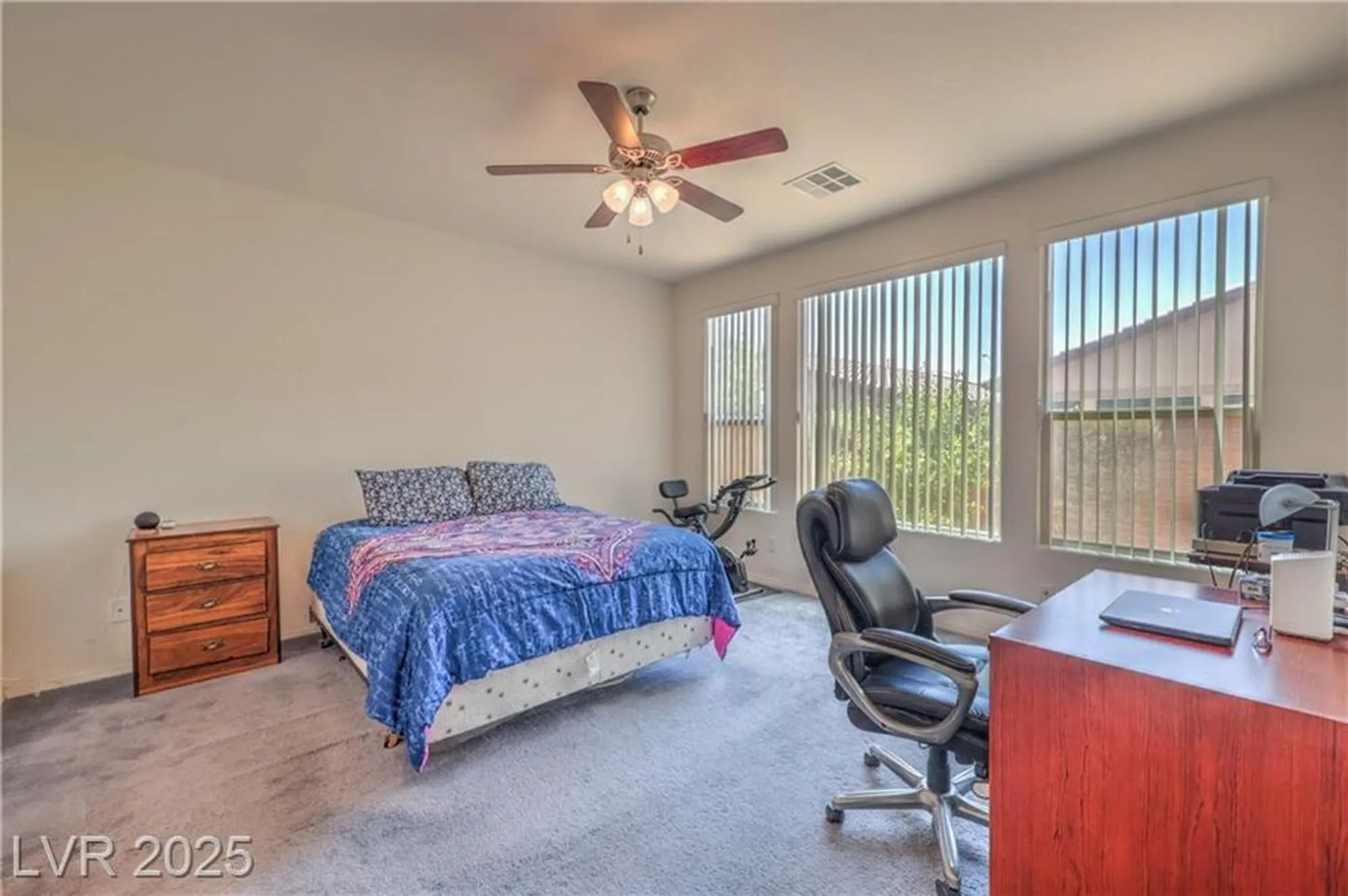 Property Slideshow image 25 of 41 | 3813 jasmine heights ave, North Las Vegas, NV, 89081