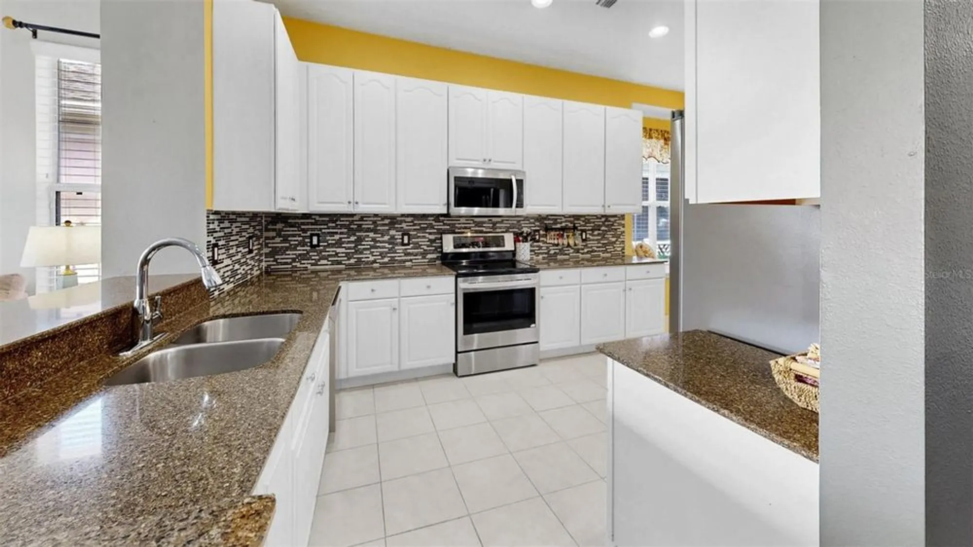 Property Slideshow image 16 of 57 | 203 oceania ct, Apollo Beach, FL, 33572