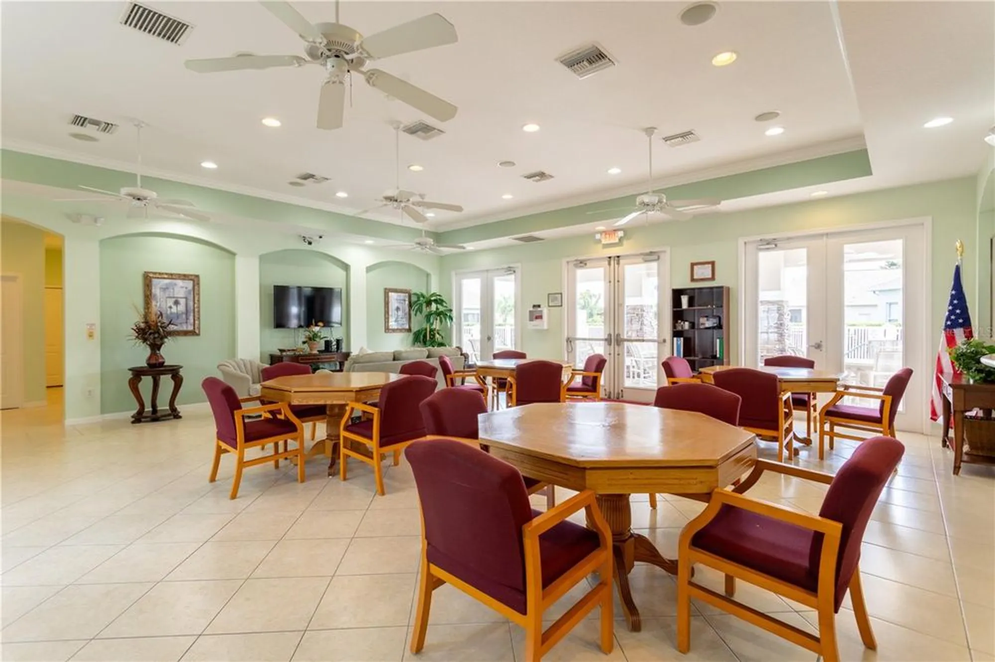 Property Slideshow image 69 of 89 | 2529 sandy hill ct, Holiday, FL, 34691