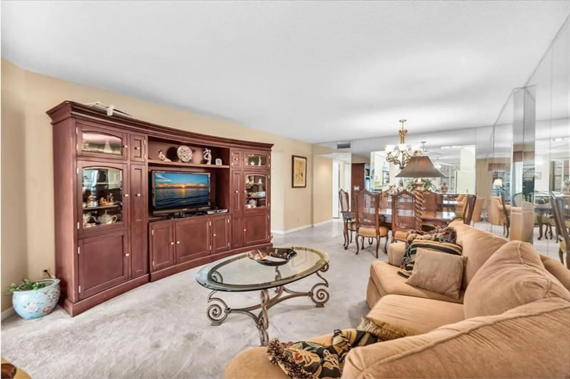 Property Slideshow image 23 of 83 | 7449 fairfax dr 211, Tamarac, FL, 33321