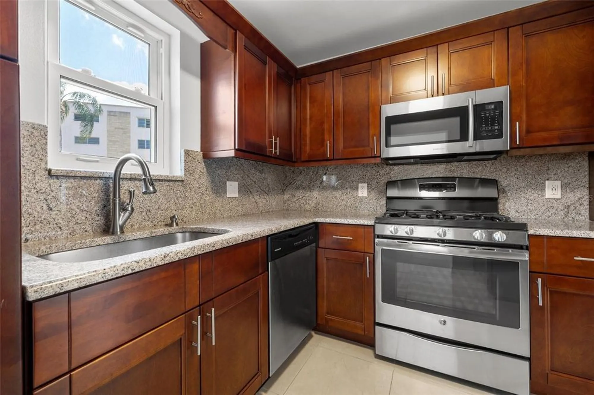 Property Slideshow image 10 of 33 | 5660 80th st n unit a208, St Petersburg, FL, 33709