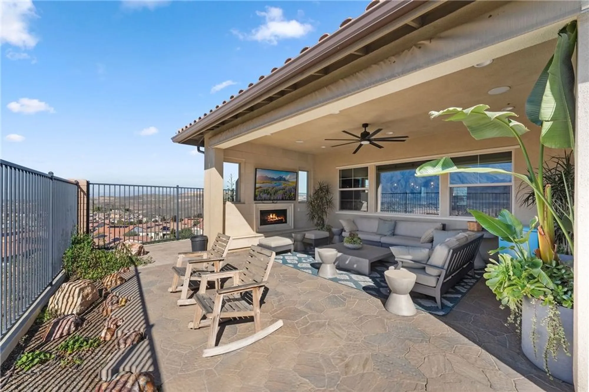 Property Slideshow image 47 of 59 | 11463 explorer ct, Temescal Valley, CA, 92883