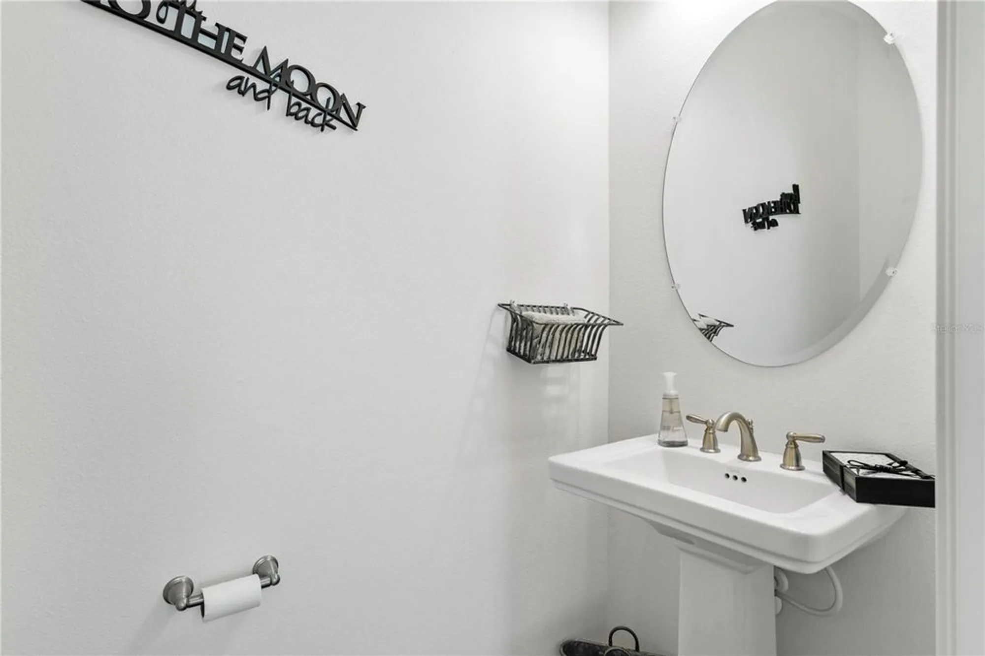 Property Slideshow image 28 of 68 | 20173 umbria hill dr, Tampa, FL, 33647