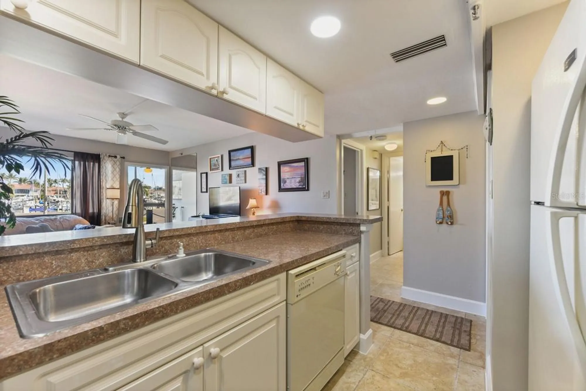 Property Slideshow image 8 of 33 | 3170 matecumbe key rd 112, Punta Gorda, FL, 33955