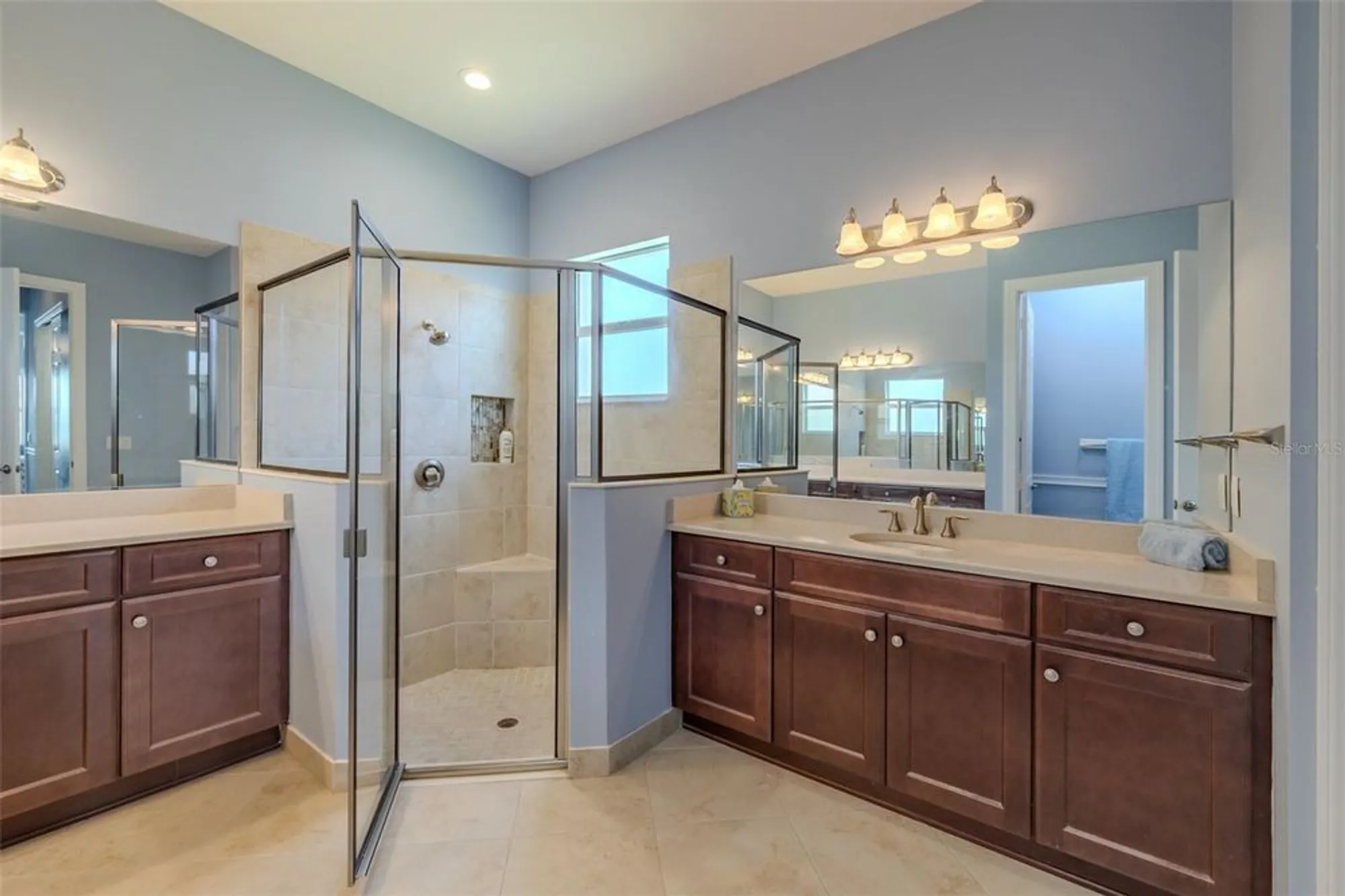 Property Slideshow image 44 of 92 | 4821 grand banks dr, Wimauma, FL, 33598