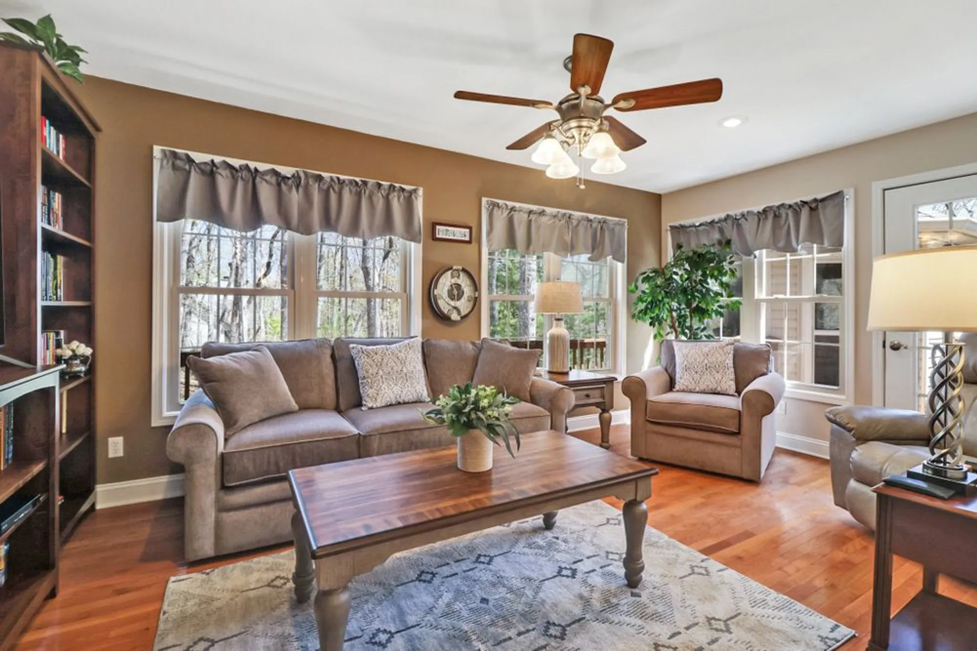 Property Slideshow image 30 of 44 | 10 claremont cir, Crossville, TN, 38558