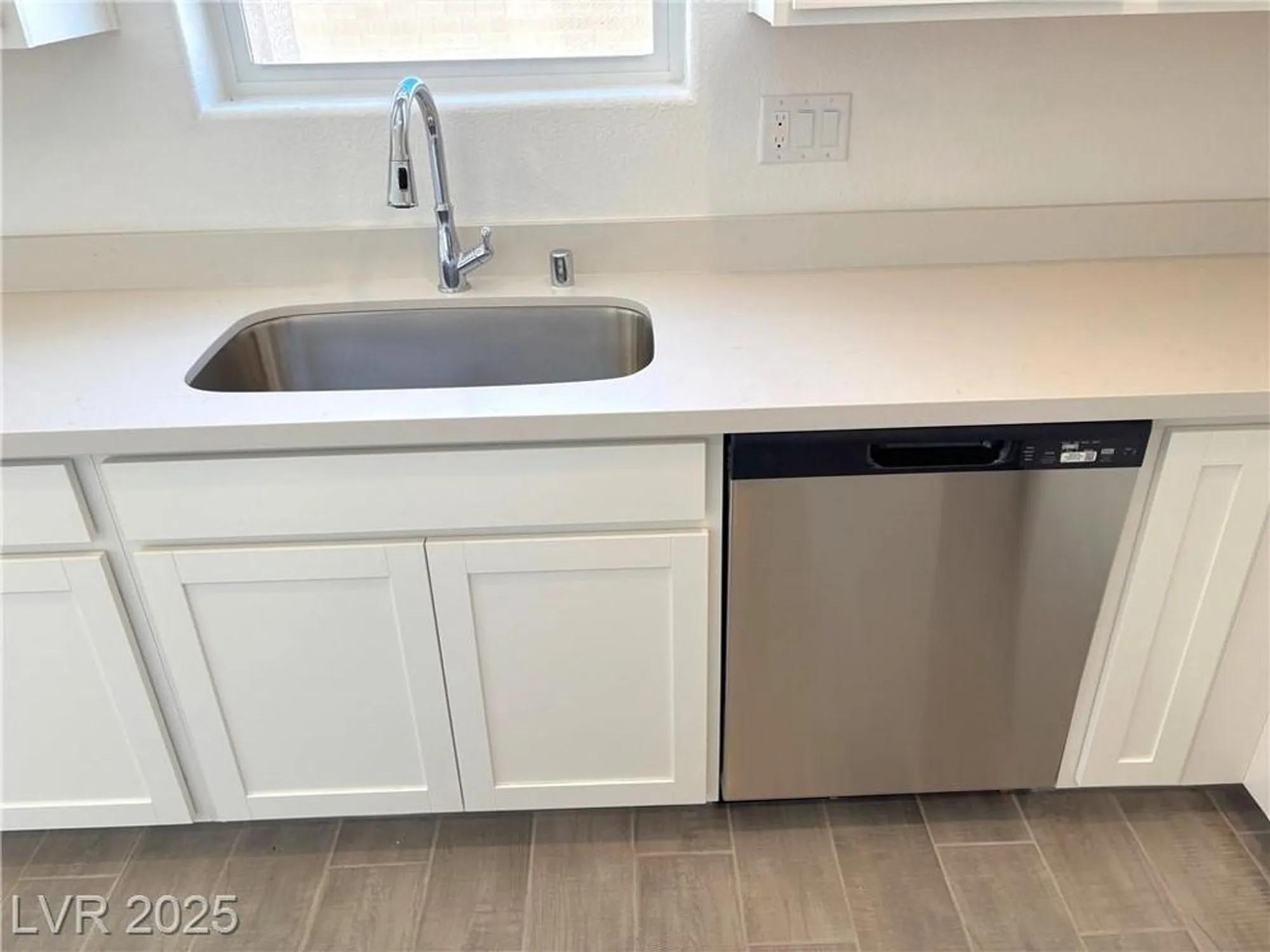 Property Slideshow image 13 of 33 | 5712 e badlands ln, Pahrump, NV, 89061