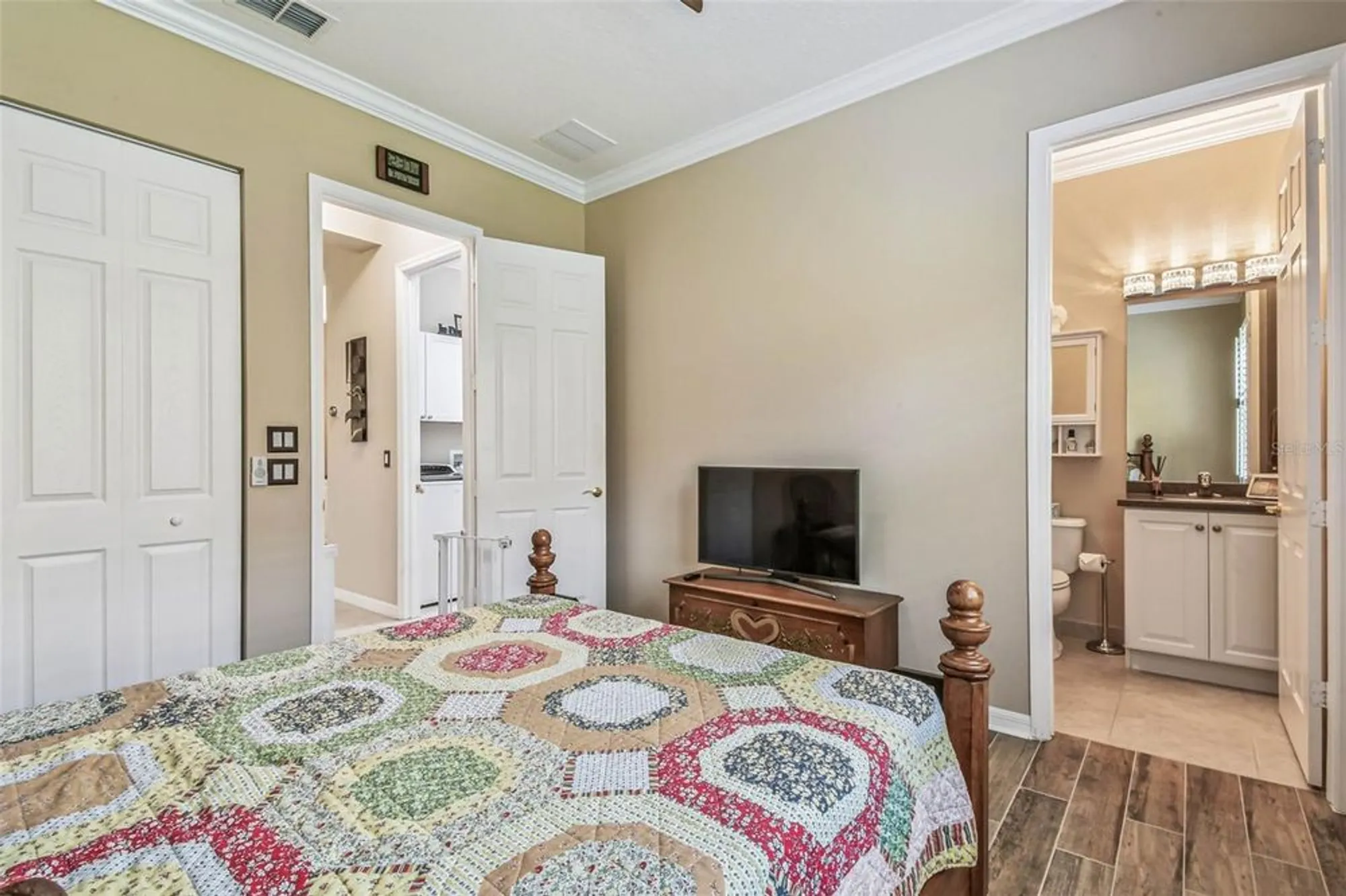 Property Slideshow image 26 of 53 | 16301 garnet glen pl, Wimauma, FL, 33598