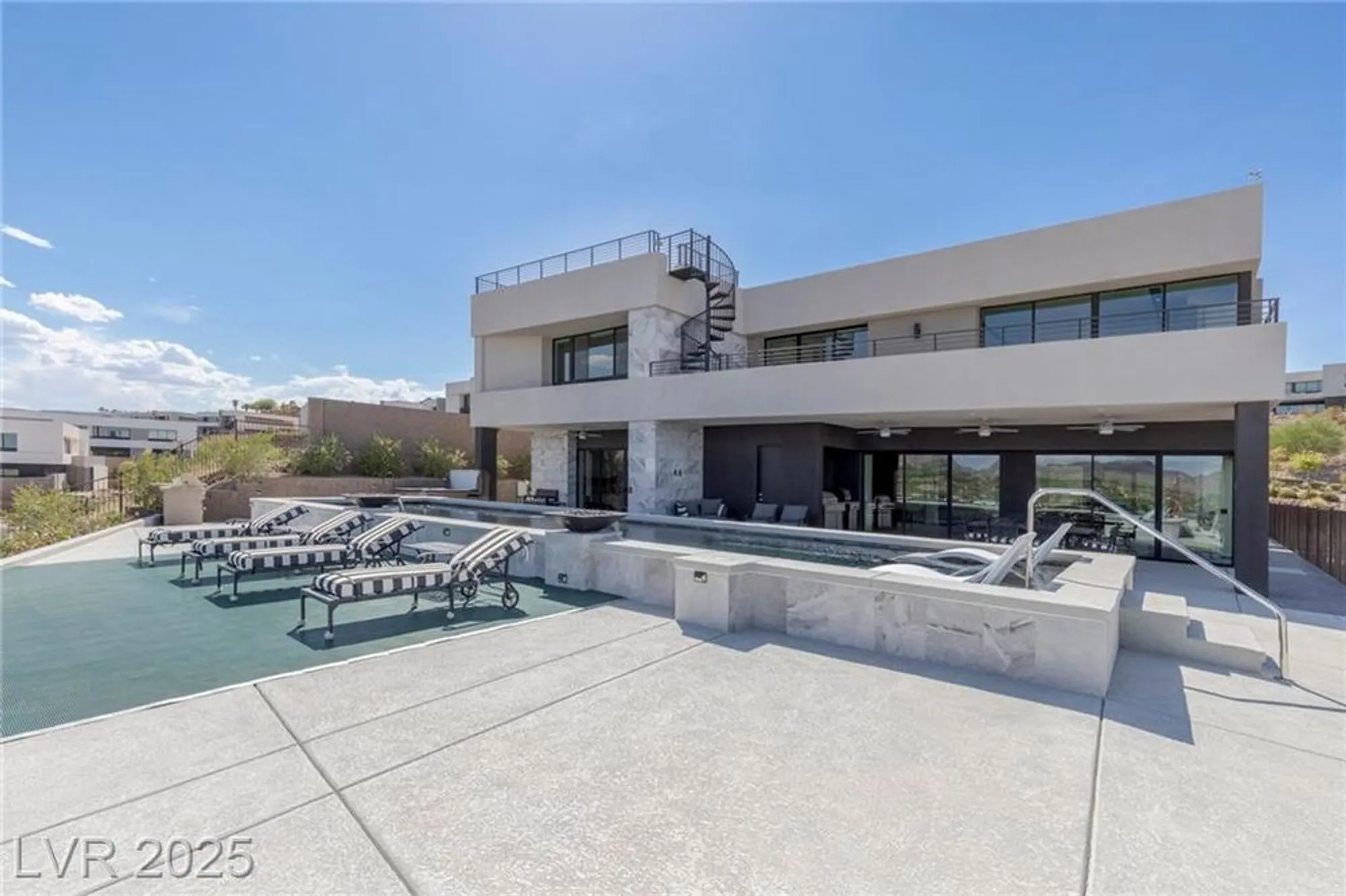 Property Slideshow image 58 of 85 | 53 falling ridge ln, Henderson, NV, 89011