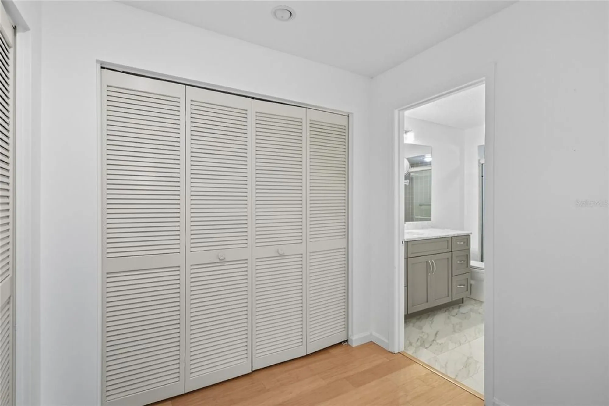 Property Slideshow image 18 of 44 | 3880 el poinier ct # 8702, Sarasota, FL, 34232