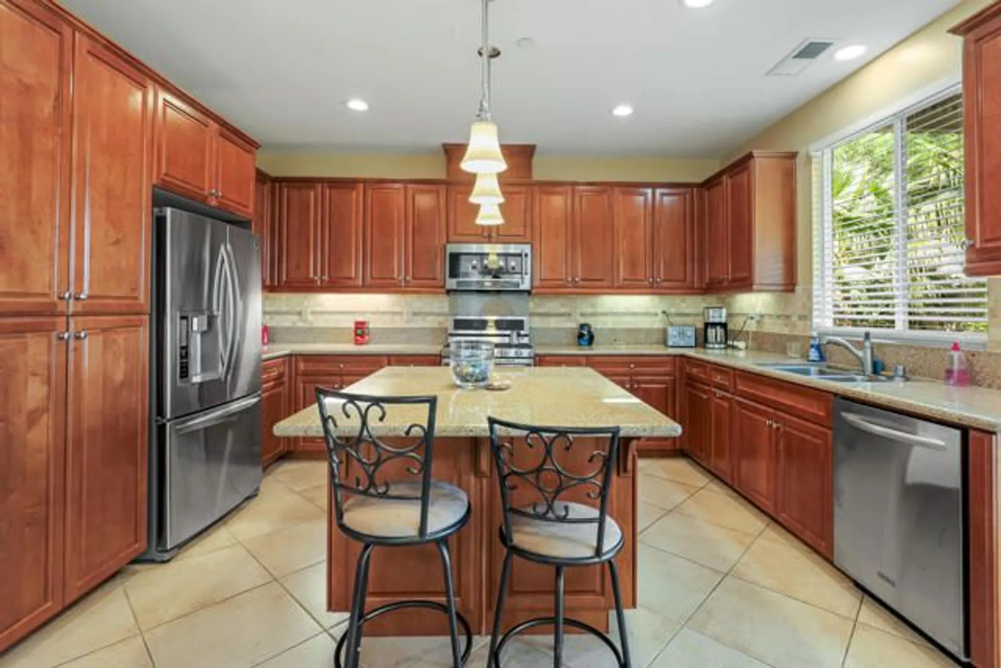 Property Slideshow image 9 of 28 | 3454 suncrest trl, Palm Springs, CA, 92262