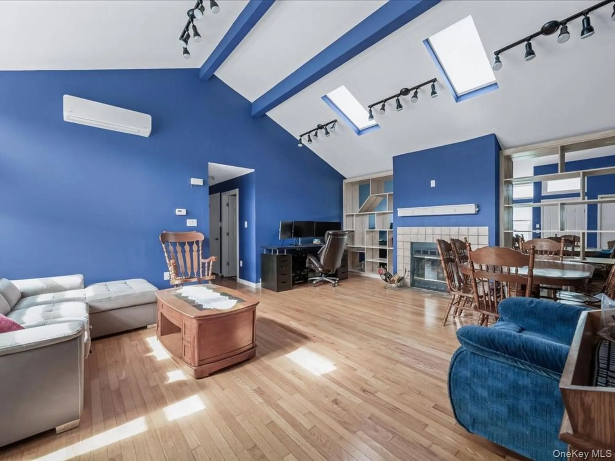 Property Slideshow image 4 of 32 | 2 limetree dr, Manorville, NY, 11949