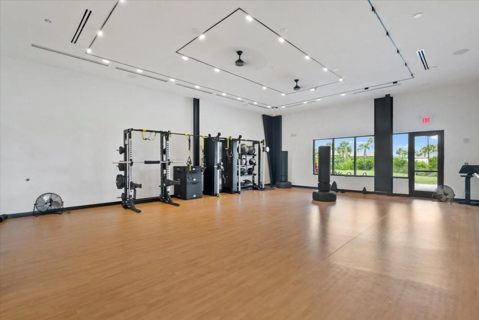 Property Slideshow image 57 of 71 | 10117 milky way cir, Sarasota, FL, 34241