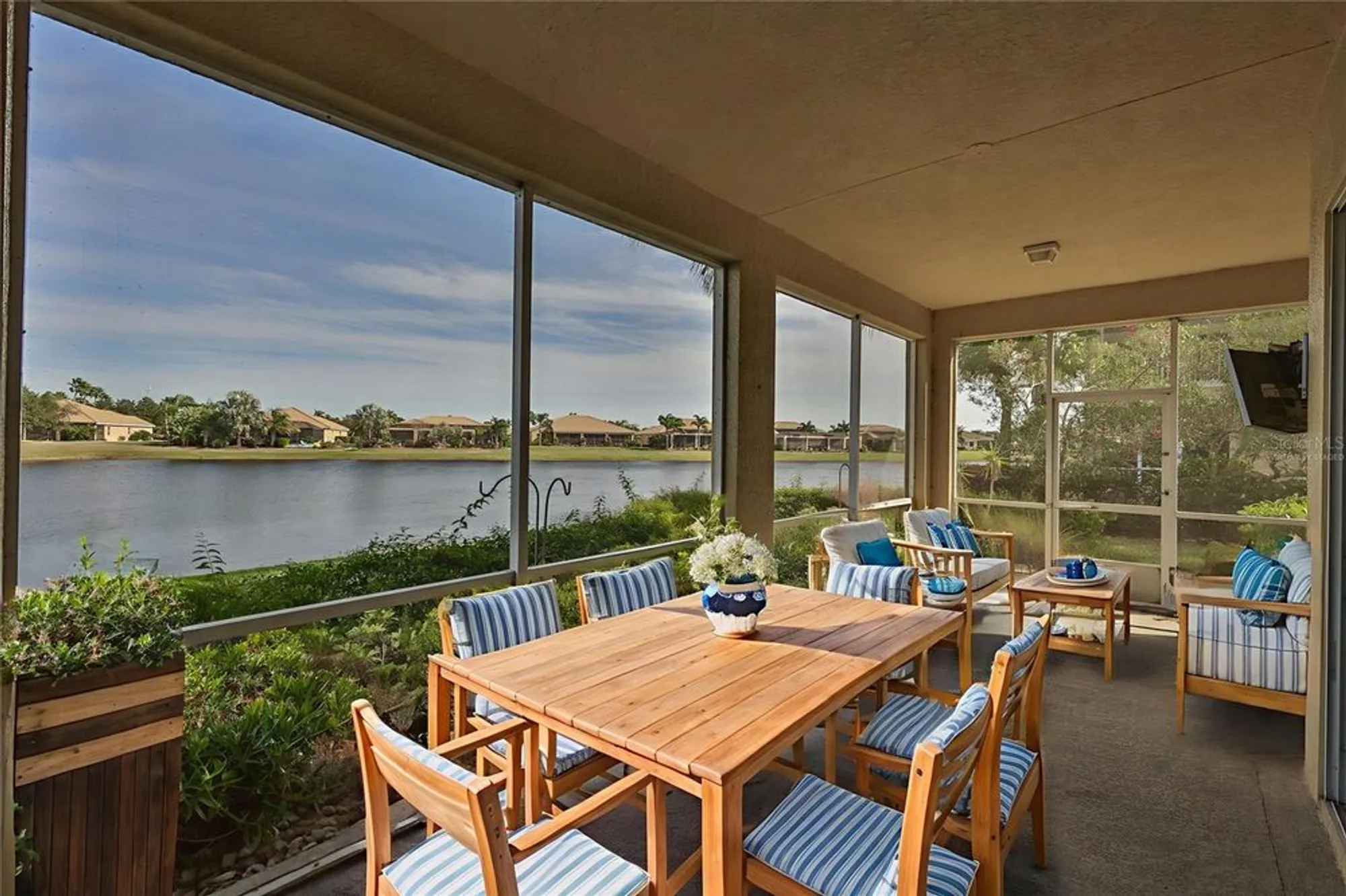 Property Slideshow image 40 of 53 | 1324 emerald dunes dr, Sun City Center, FL, 33573