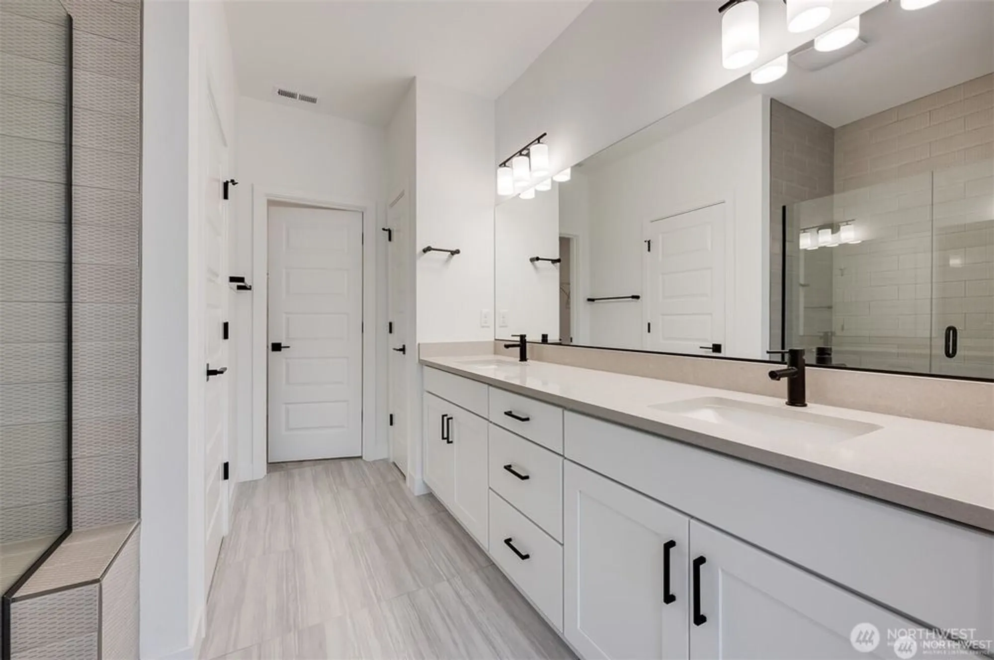 Property Slideshow image 27 of 37 | 29208 217th pl se # 34, Black Diamond, WA, 98010