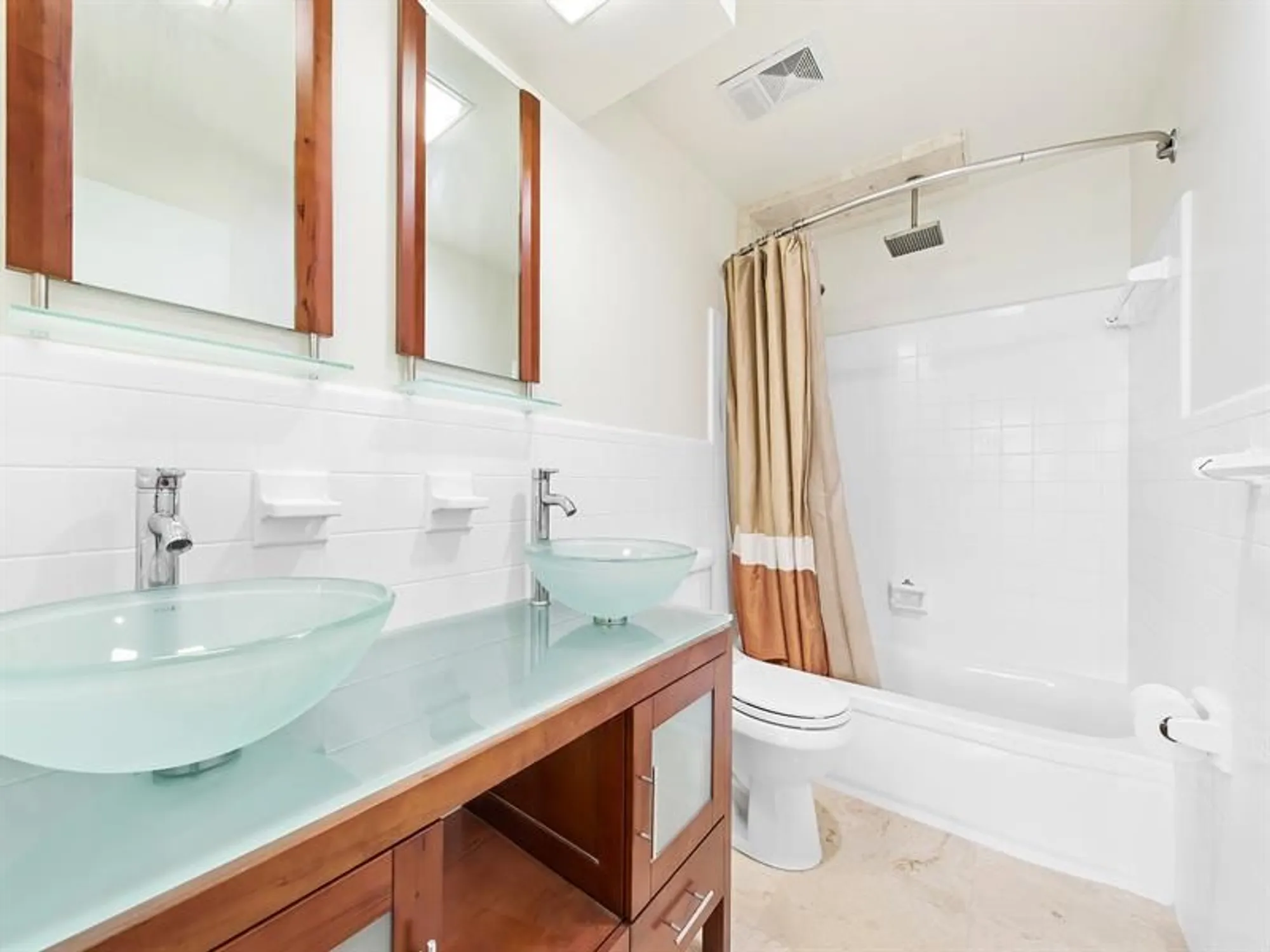 Property Slideshow image 13 of 27 | 3233 ne 34th st 1712, Fort Lauderdale, FL, 33308