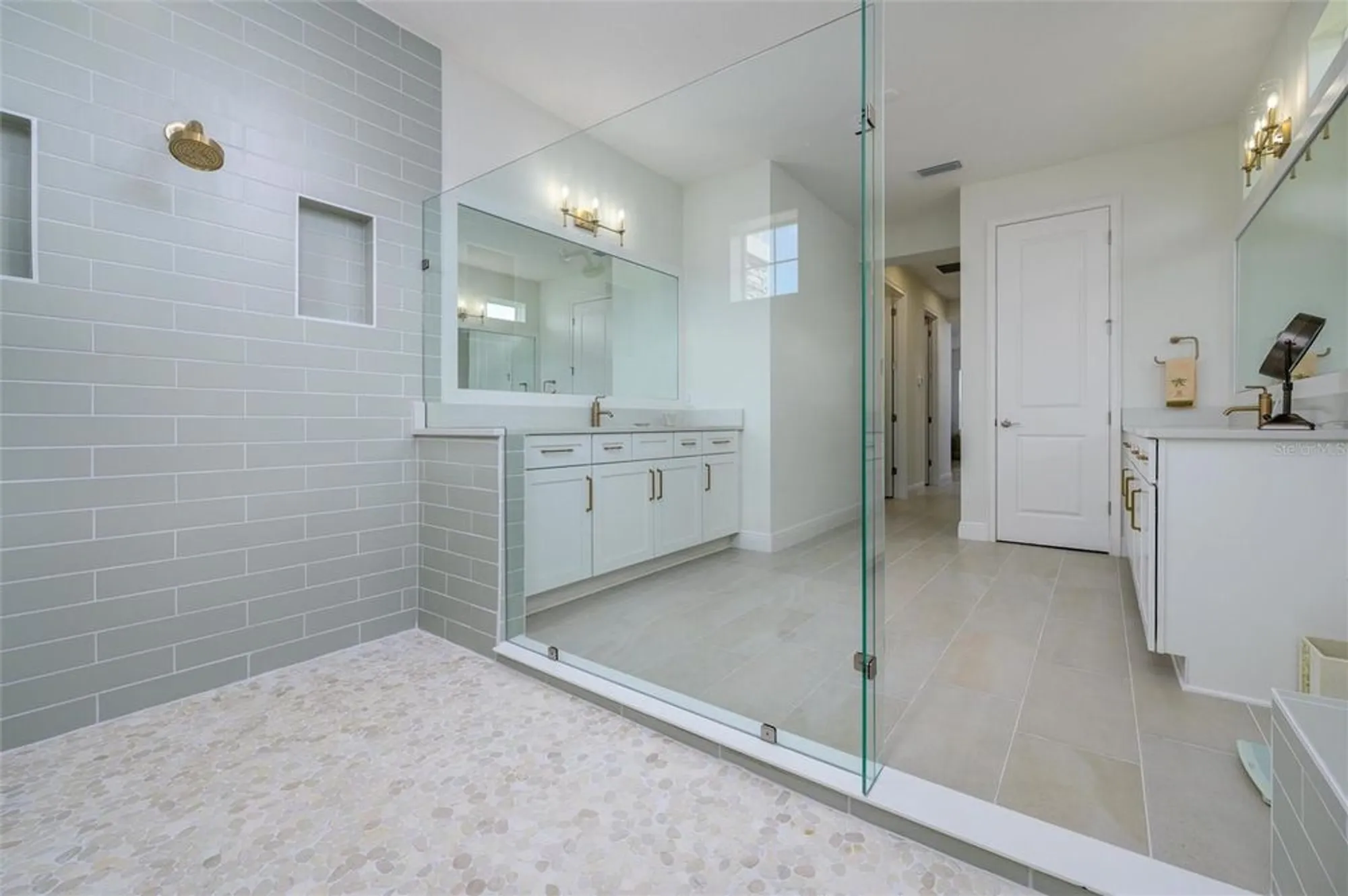 Property Slideshow image 22 of 44 | 13744 carryback dr, Dade City, FL, 33525