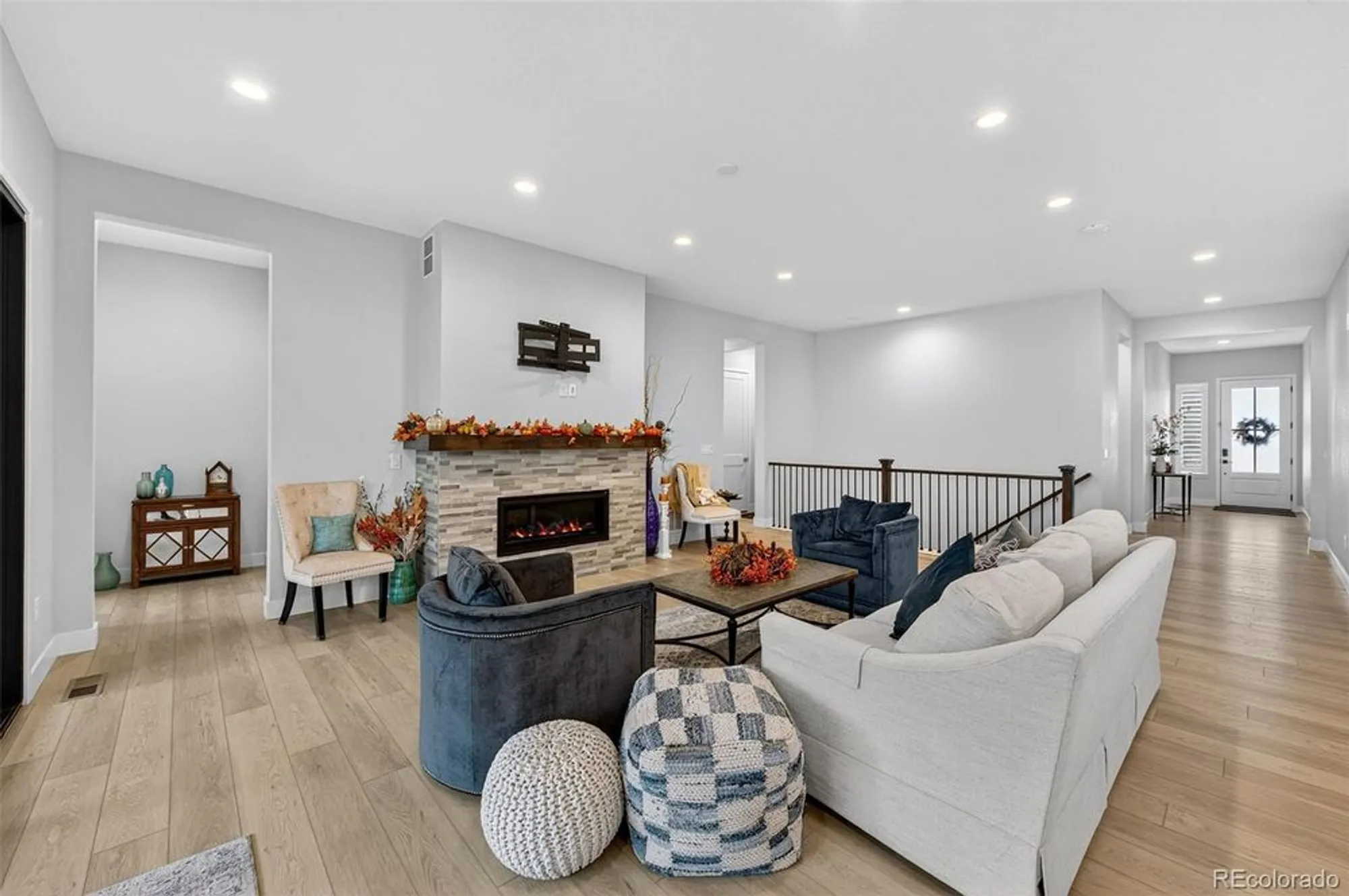 Property Slideshow image 4 of 46 | 11412 autumn moon st, Littleton, CO, 80125