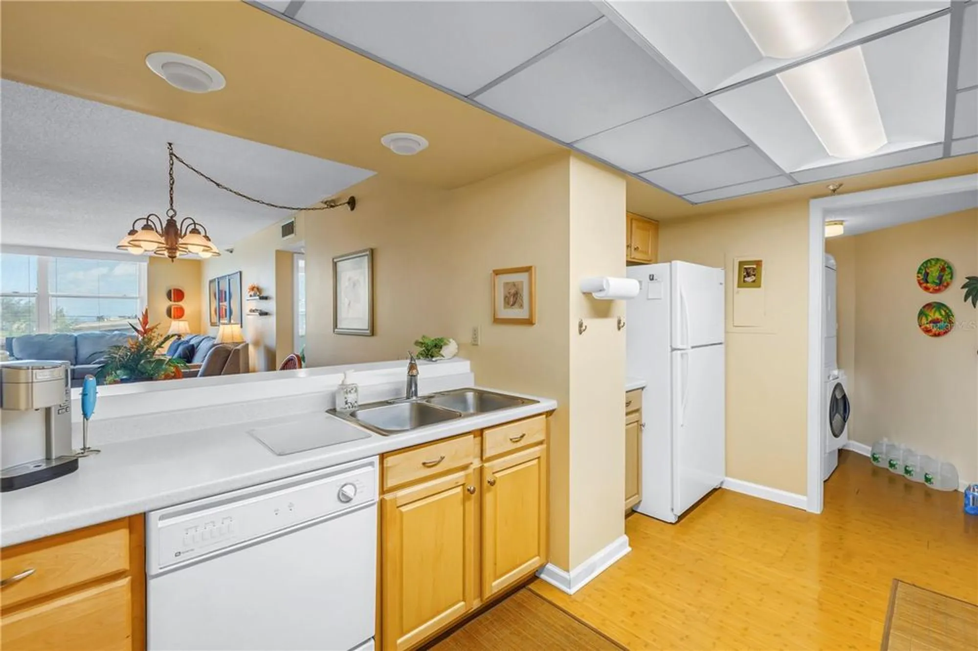 Property Slideshow image 6 of 36 | 6265 sun blvd apt 605, St Petersburg, FL, 33715