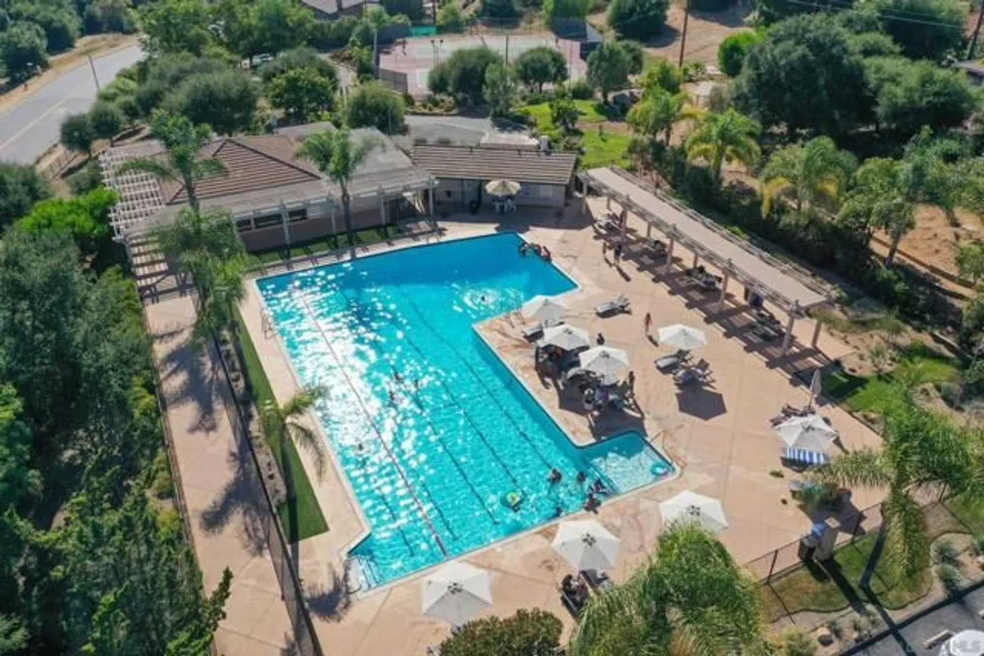 Property Slideshow image 29 of 34 | 10562 aspen gln, Escondido, CA, 92026