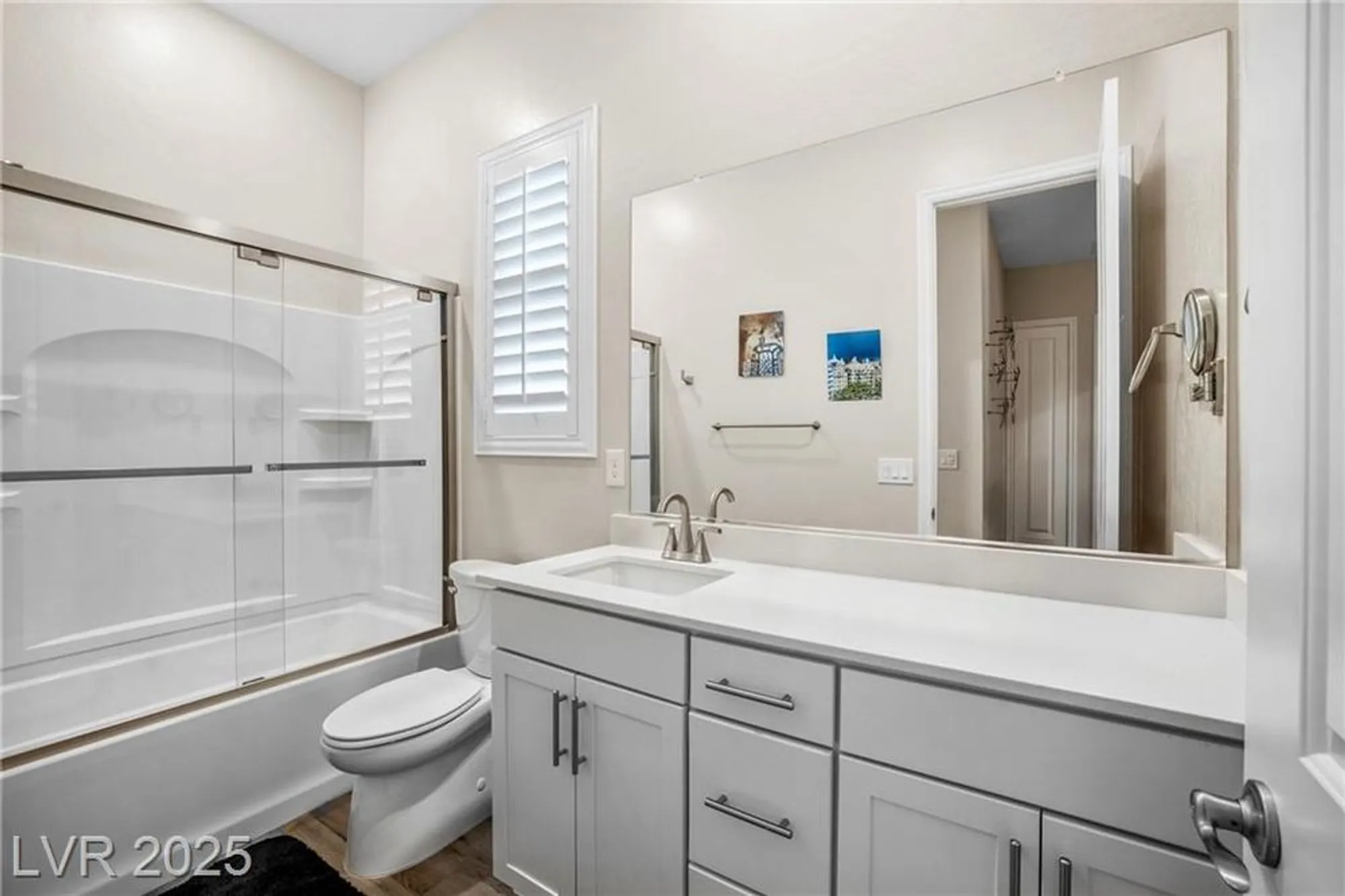 Property Slideshow image 23 of 45 | 10631 silver pond ave, Las Vegas, NV, 89135