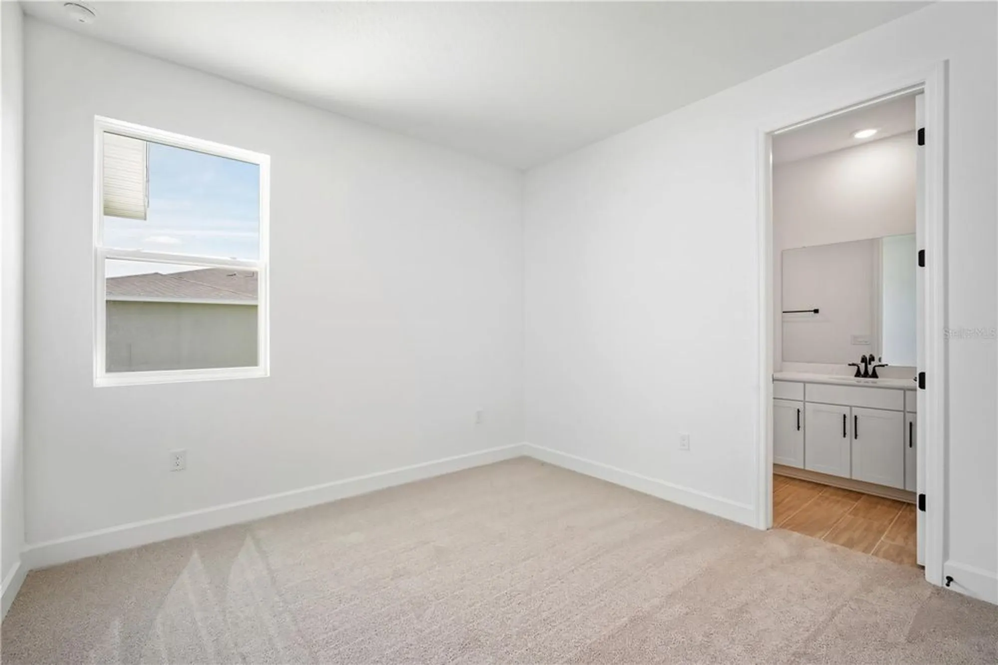 Property Slideshow image 20 of 39 | 9071 players dr, Weeki Wachee, FL, 34613